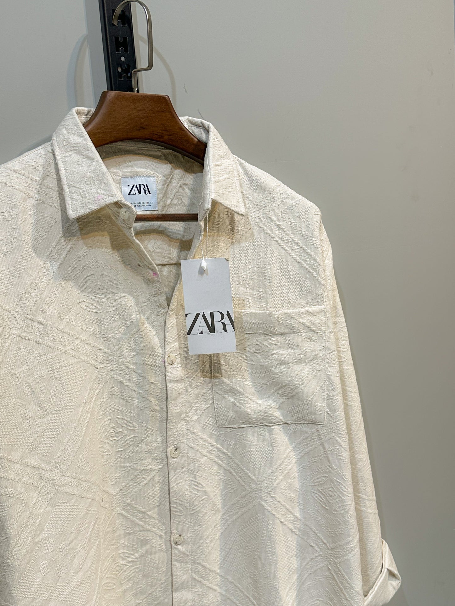 Rich Full Sleeve - Pearl ivory texture