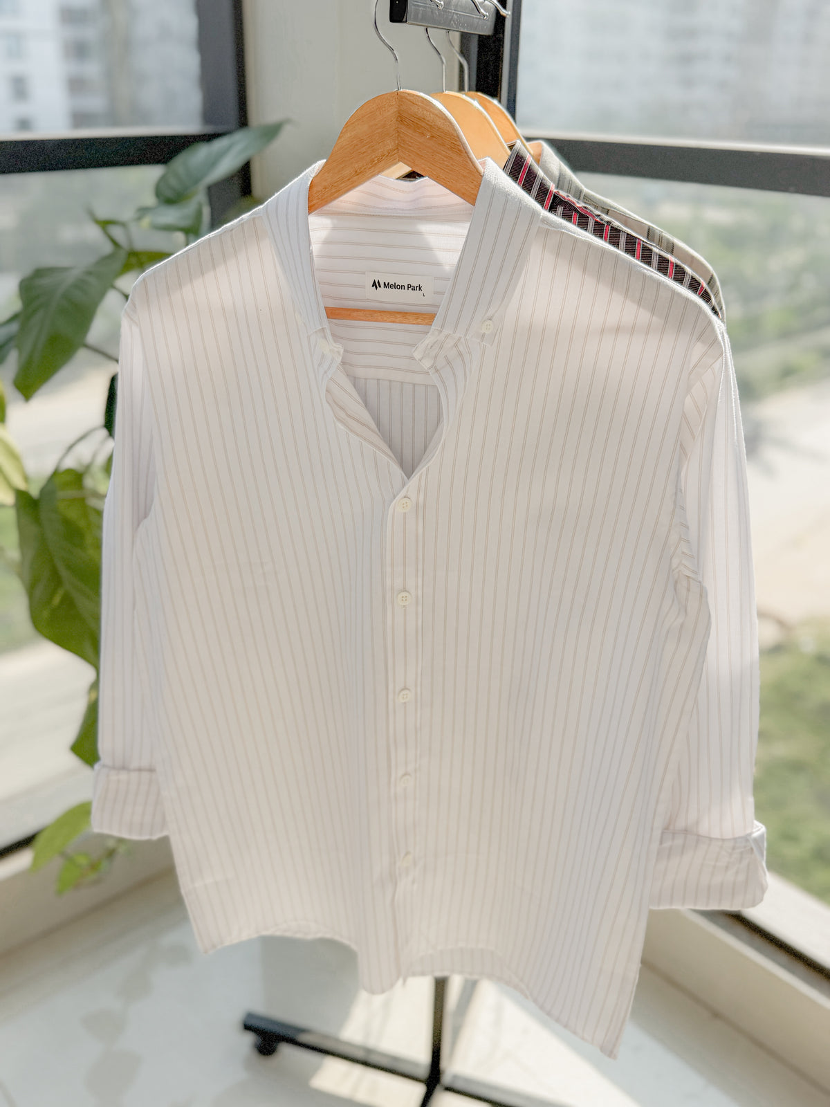 Gentle stripe shirt - Soft Bean