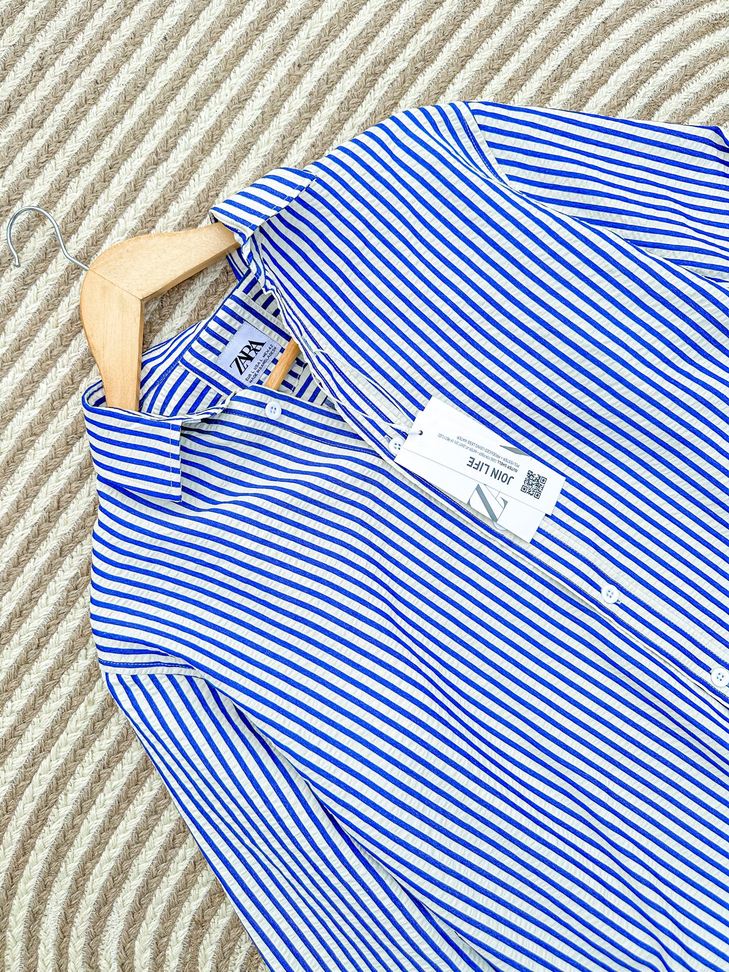 Minimal shirt - Oceanic Blue and White