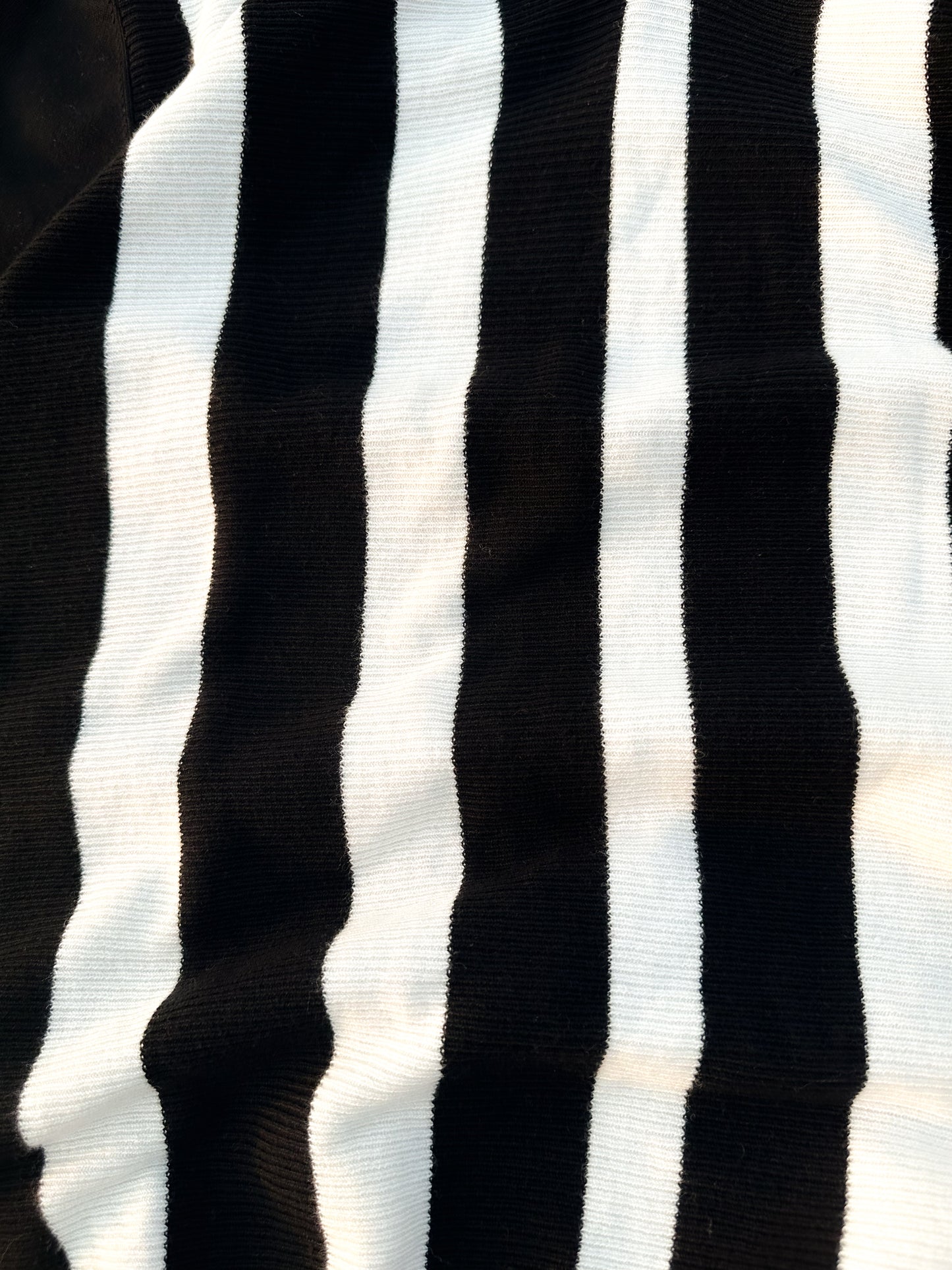 Executive Knitted Polo - Black with White