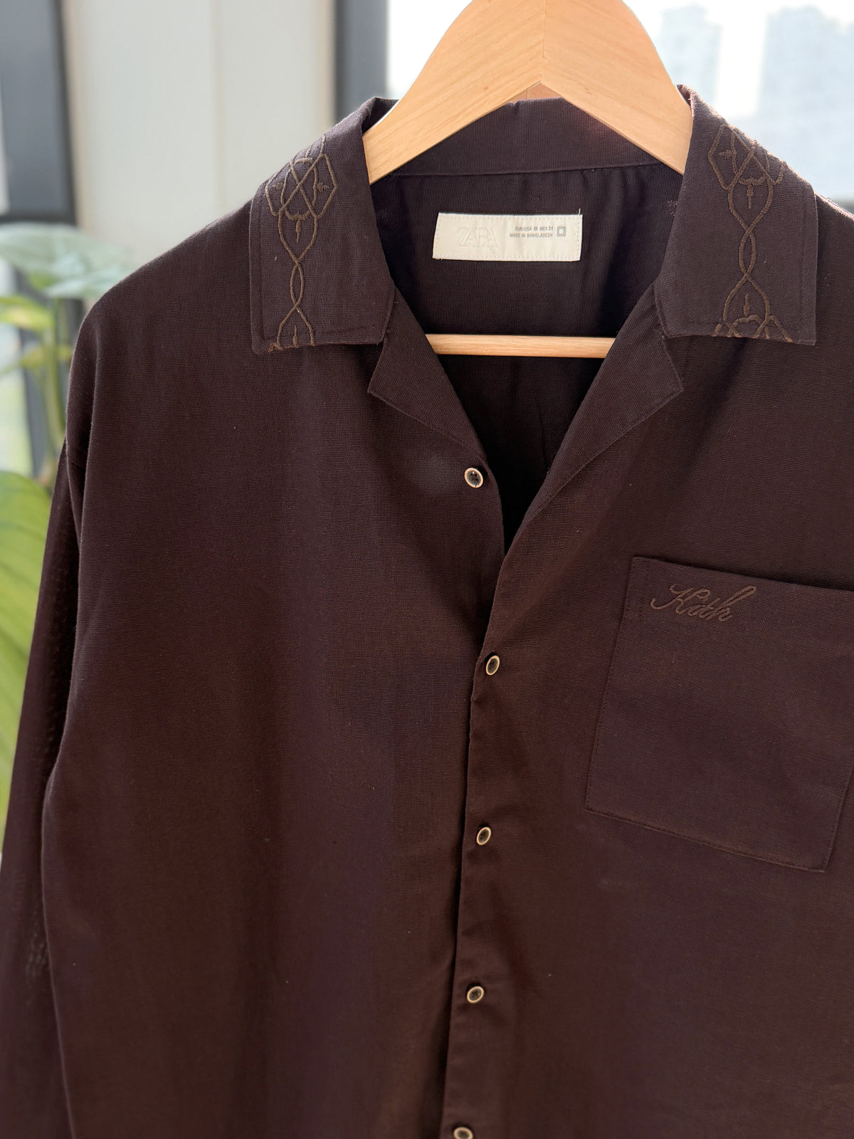 Embroidery Boxy Drop-shoulder shirt - Chocolate