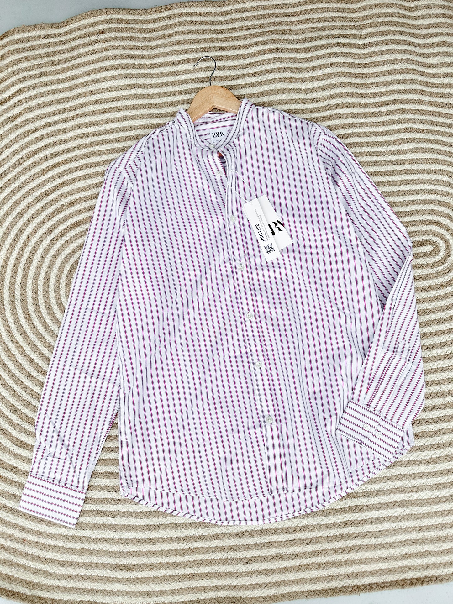 Band Collar Shirt - White with Red stripe