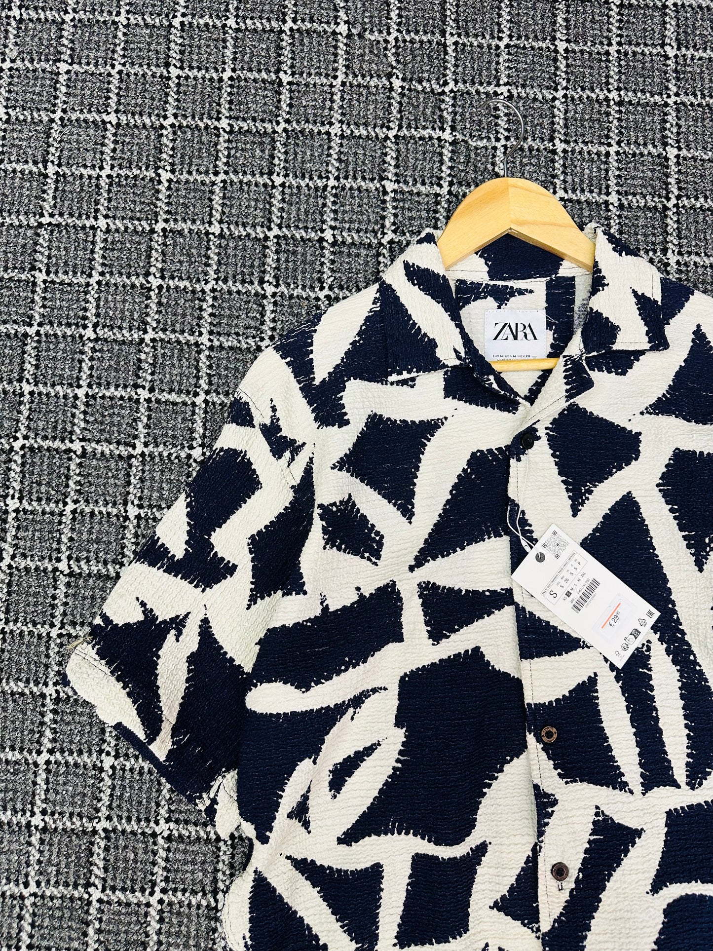 Cuban half shirt - Abstract textured
