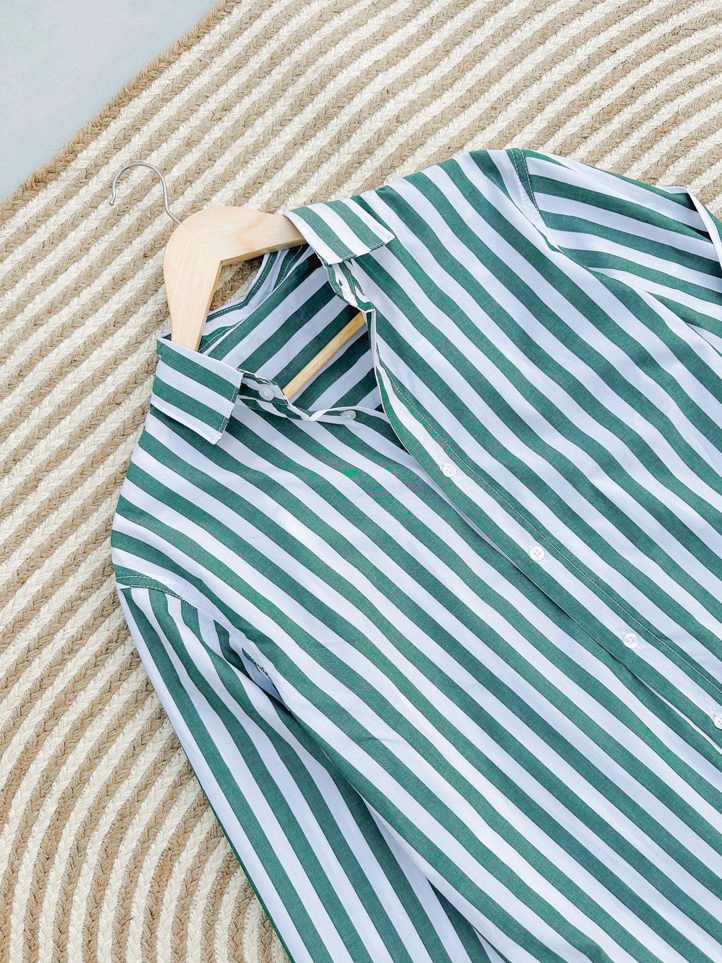 Gentle stripe shirt - Green With white