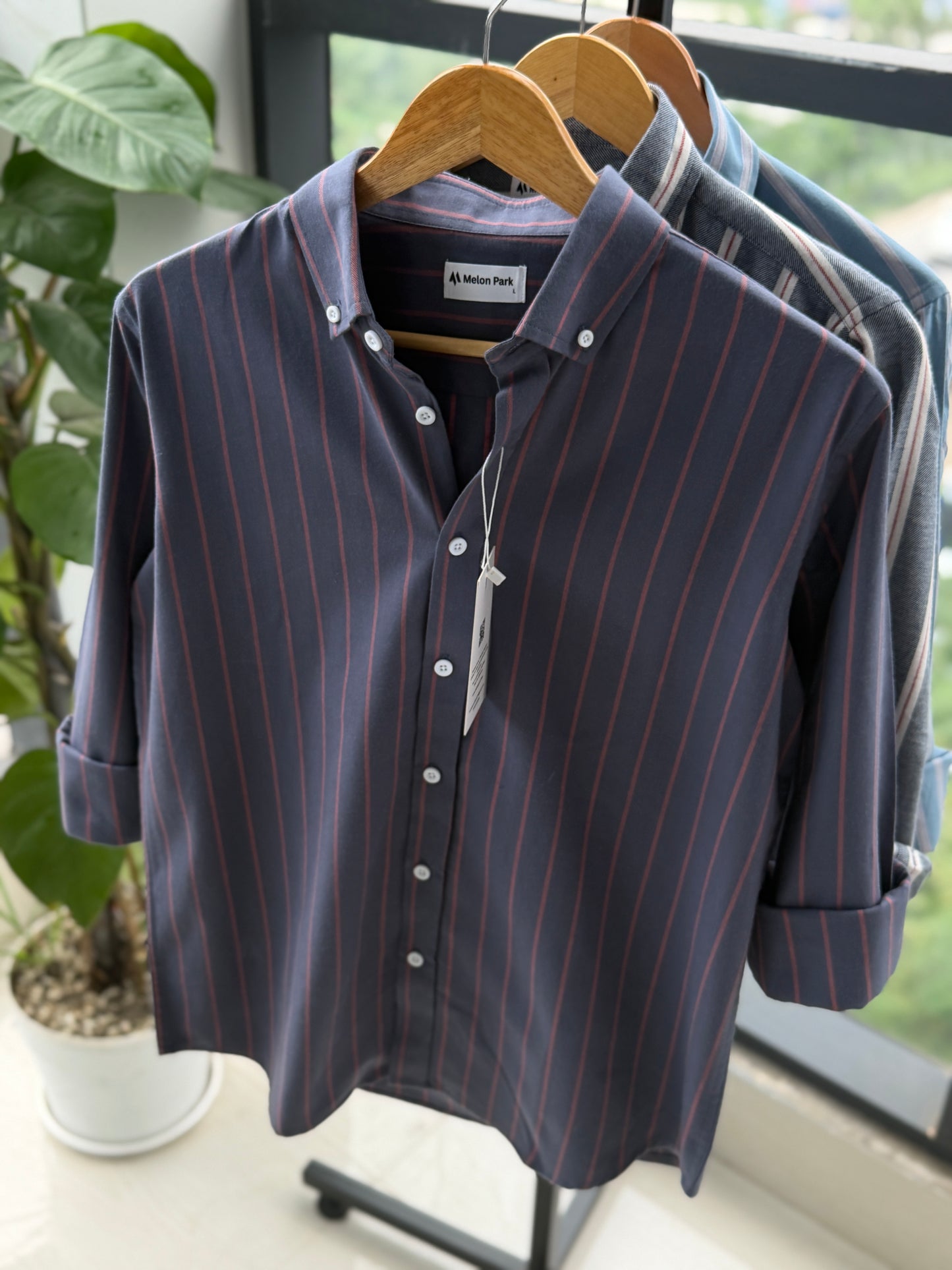Gentle stripe shirt - Midnight Crimson