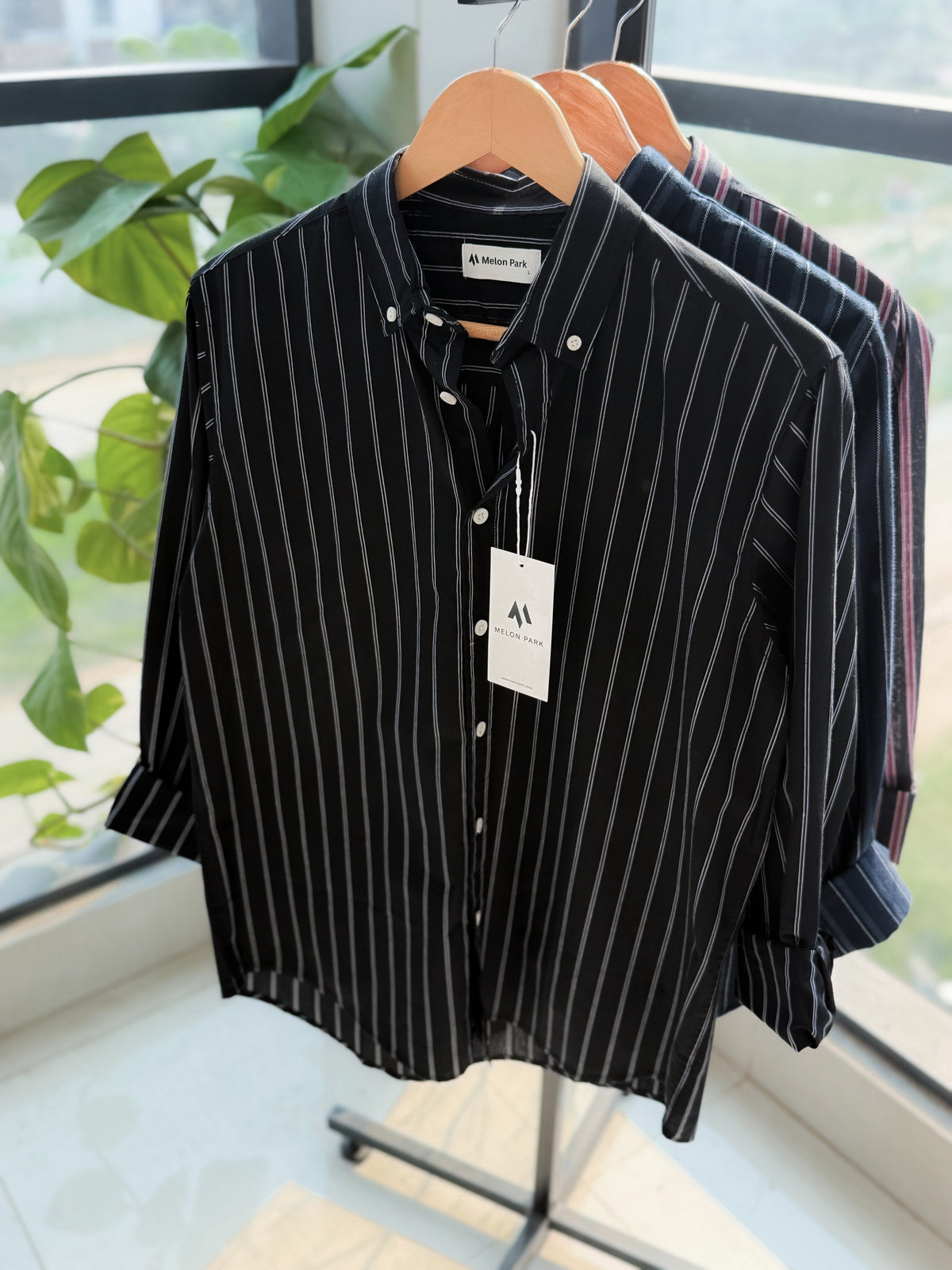 Gentle stripe shirt - Black stripe