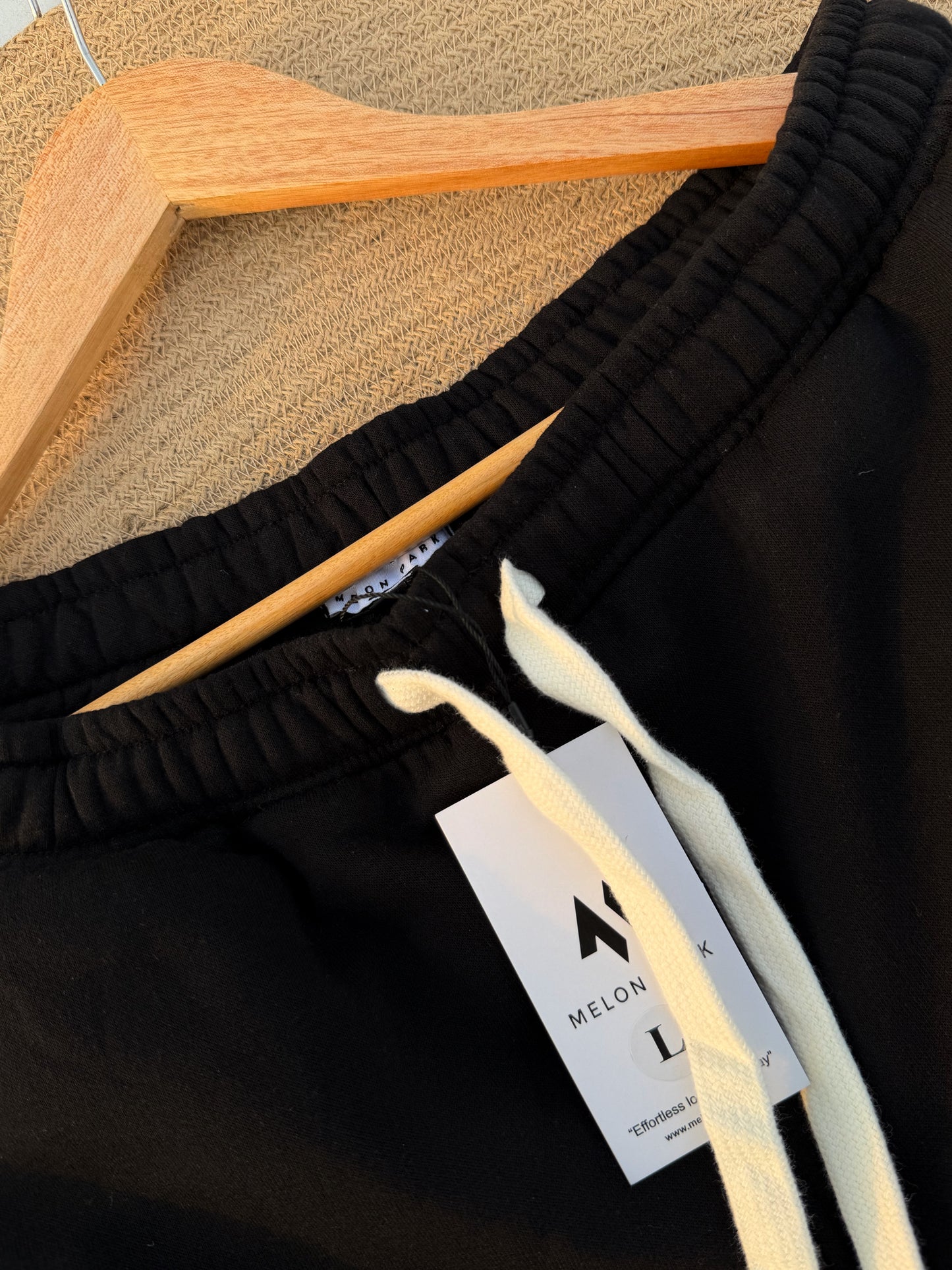 Signature Sweat-pant - Black