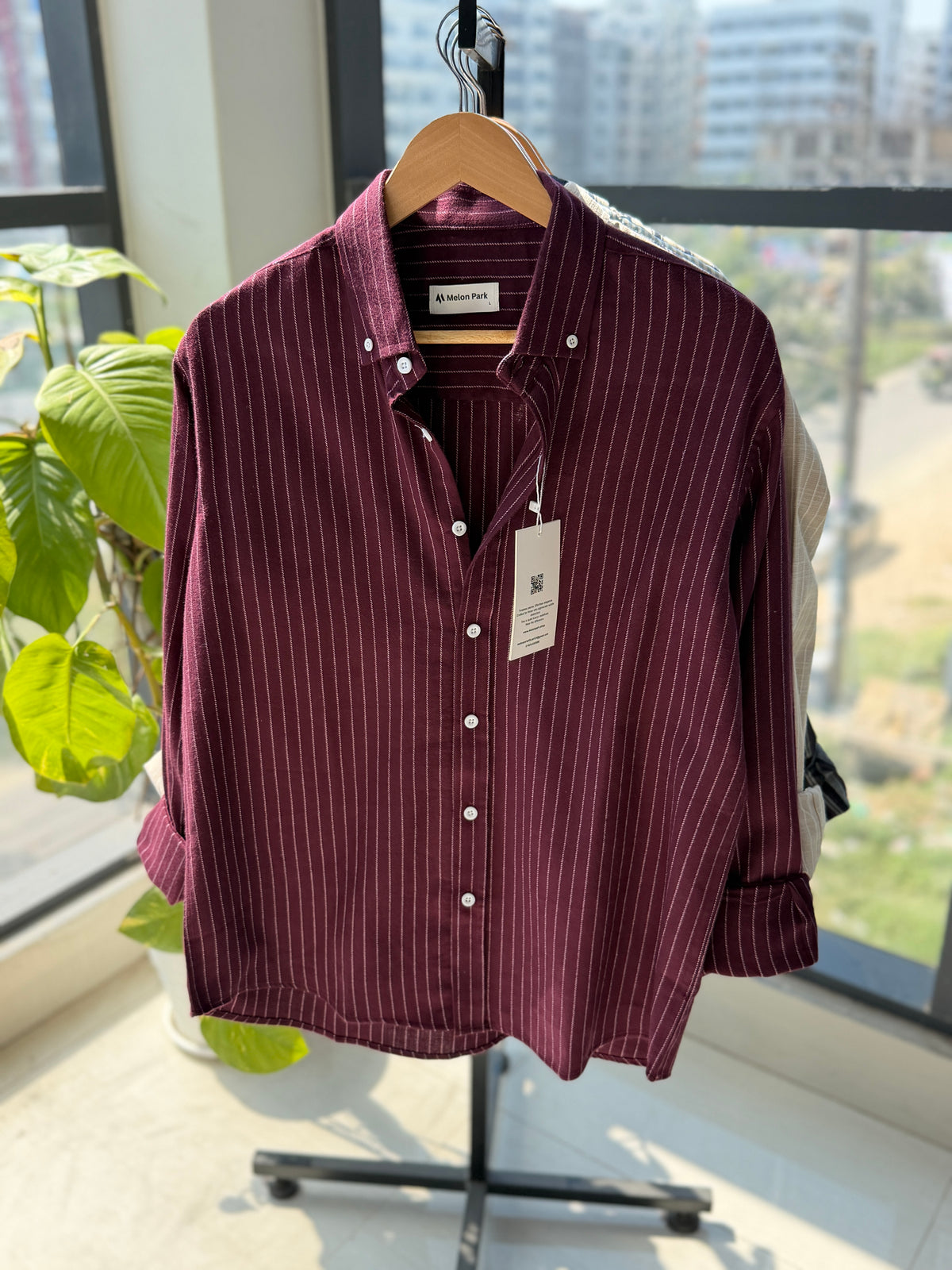 Gentle stripe shirt - Maroon with light pink stripe