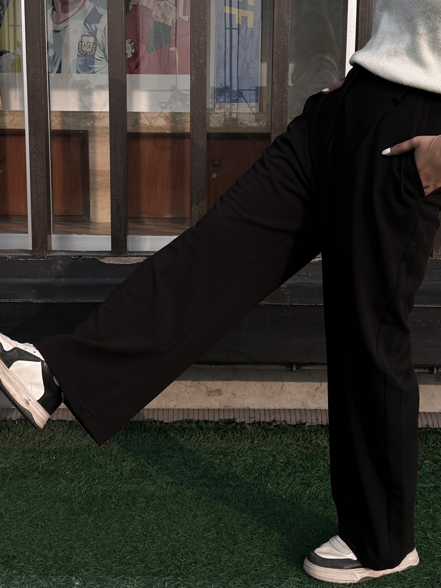 Loose Fitted Black Wide Leg Pant