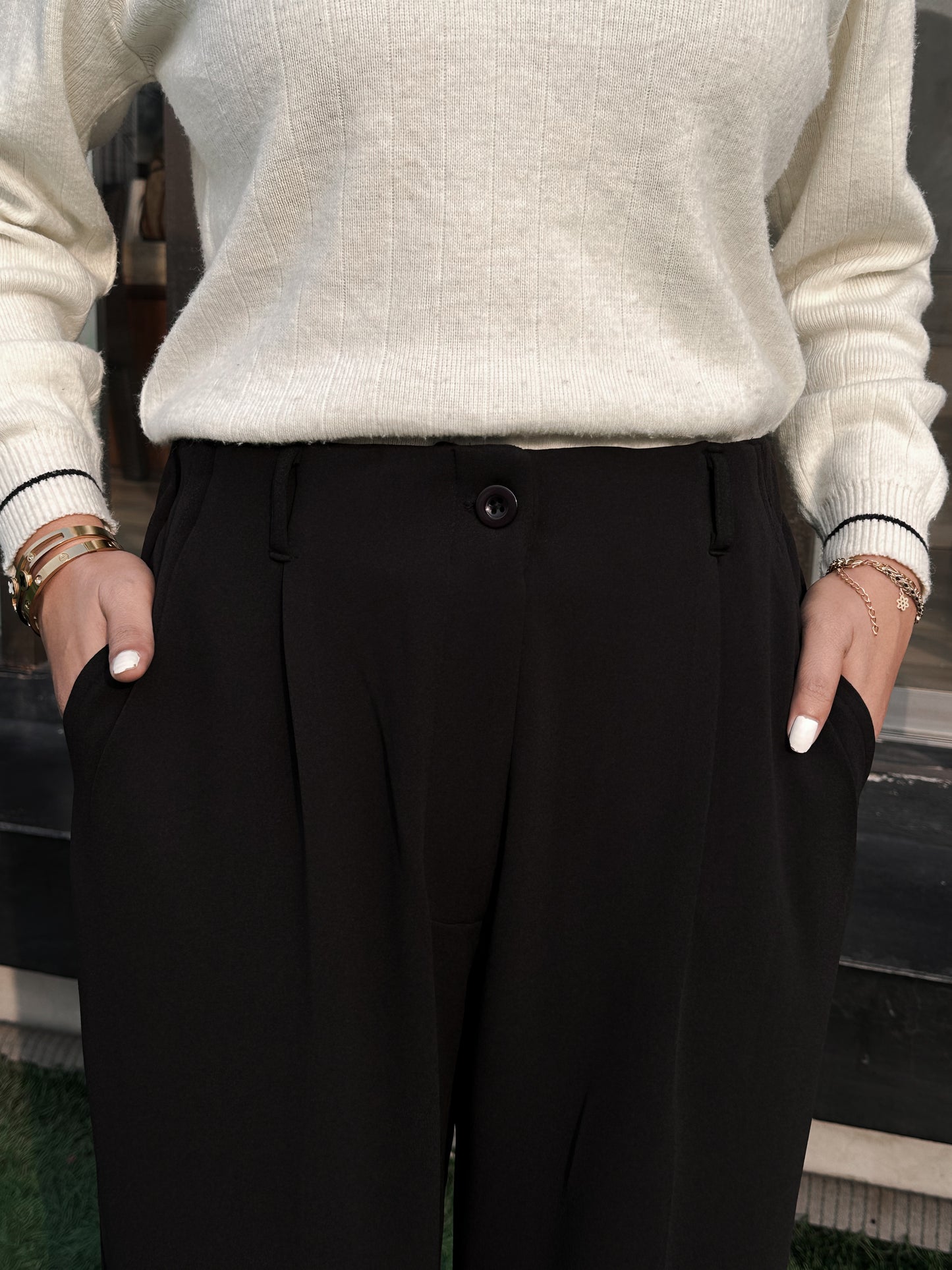 Loose Fitted Black Wide Leg Pant