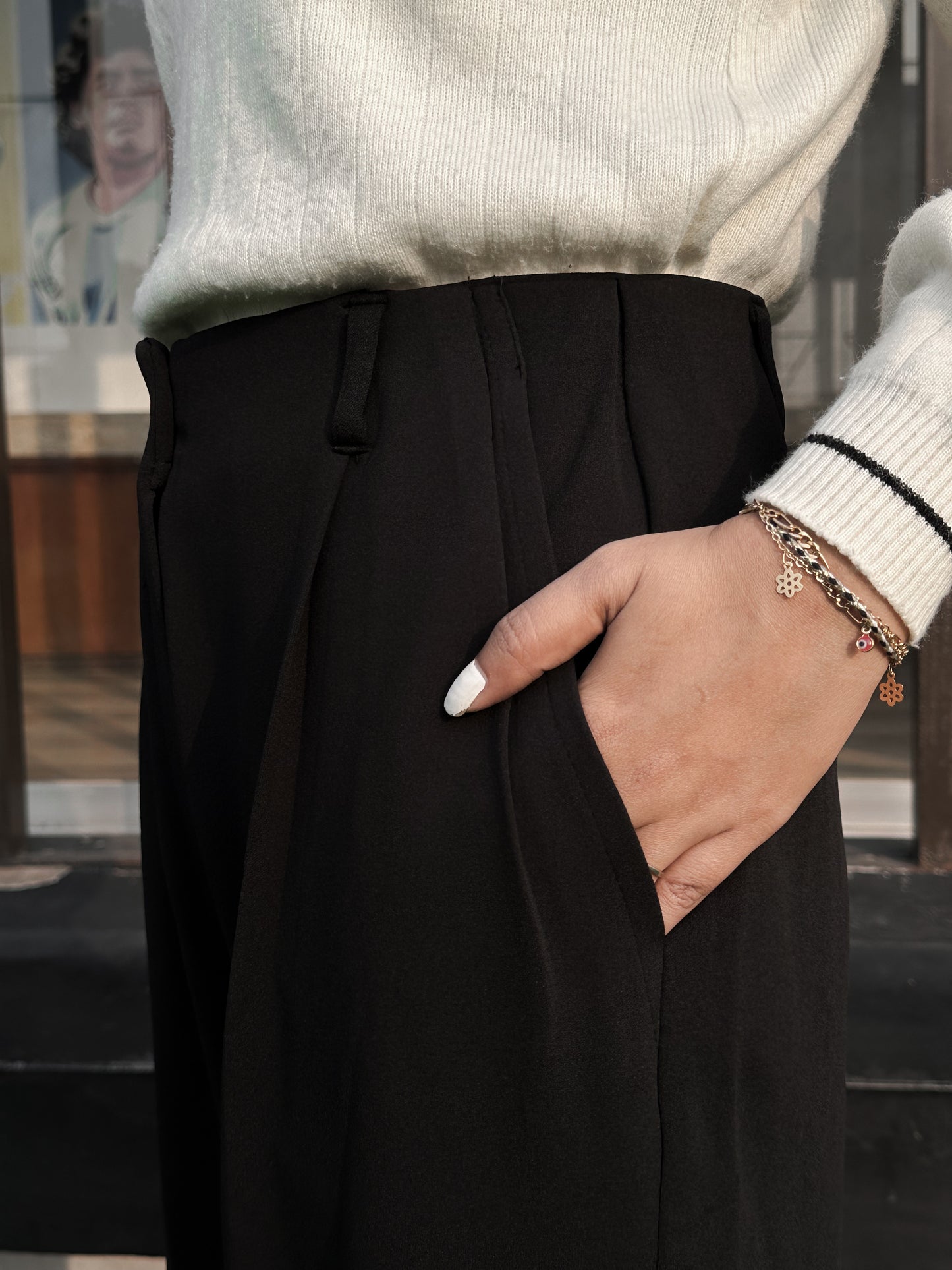 Loose Fitted Black Wide Leg Pant