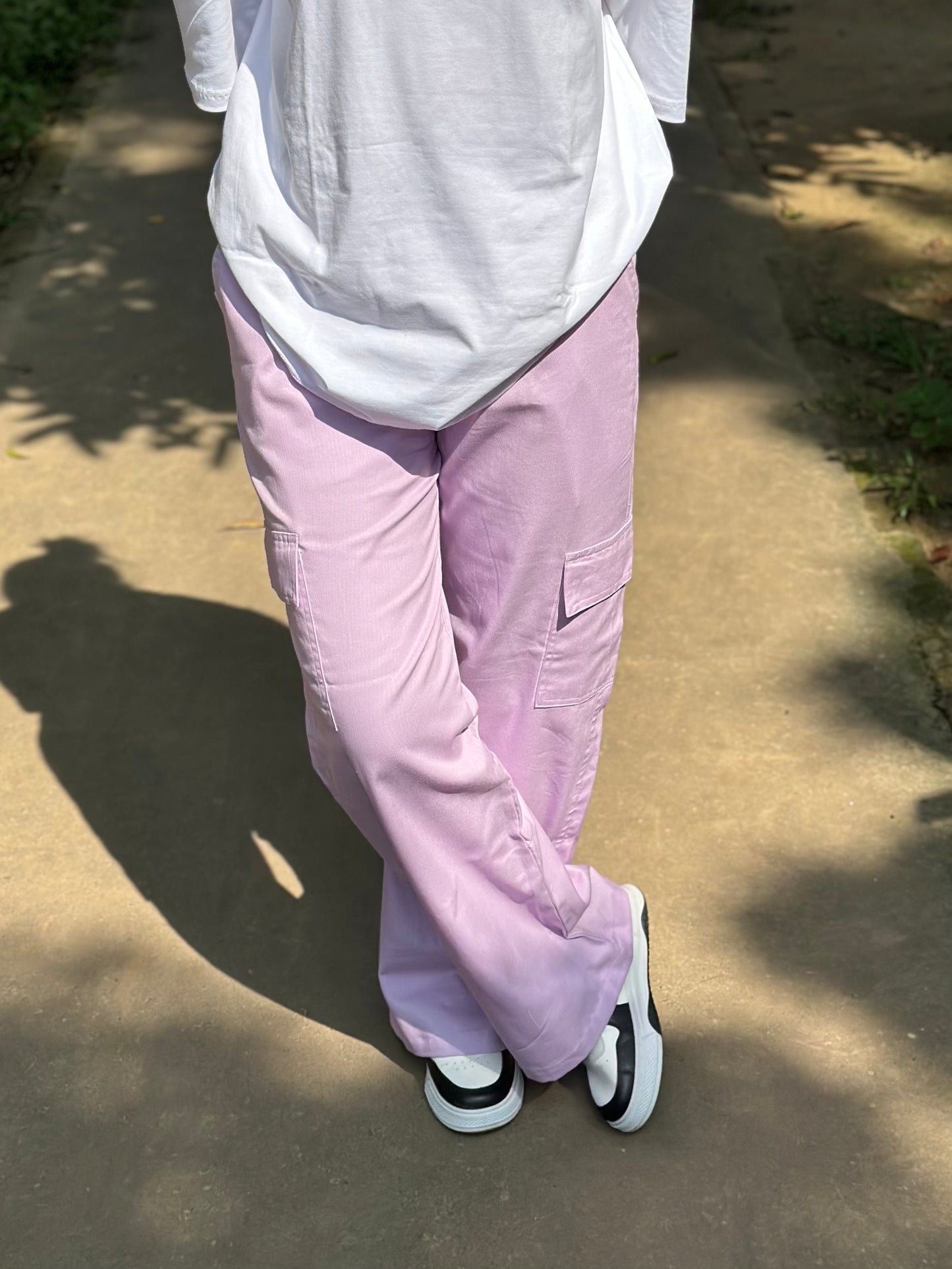 Women Lavender Gabardine 6 Pocket Cargo Pant