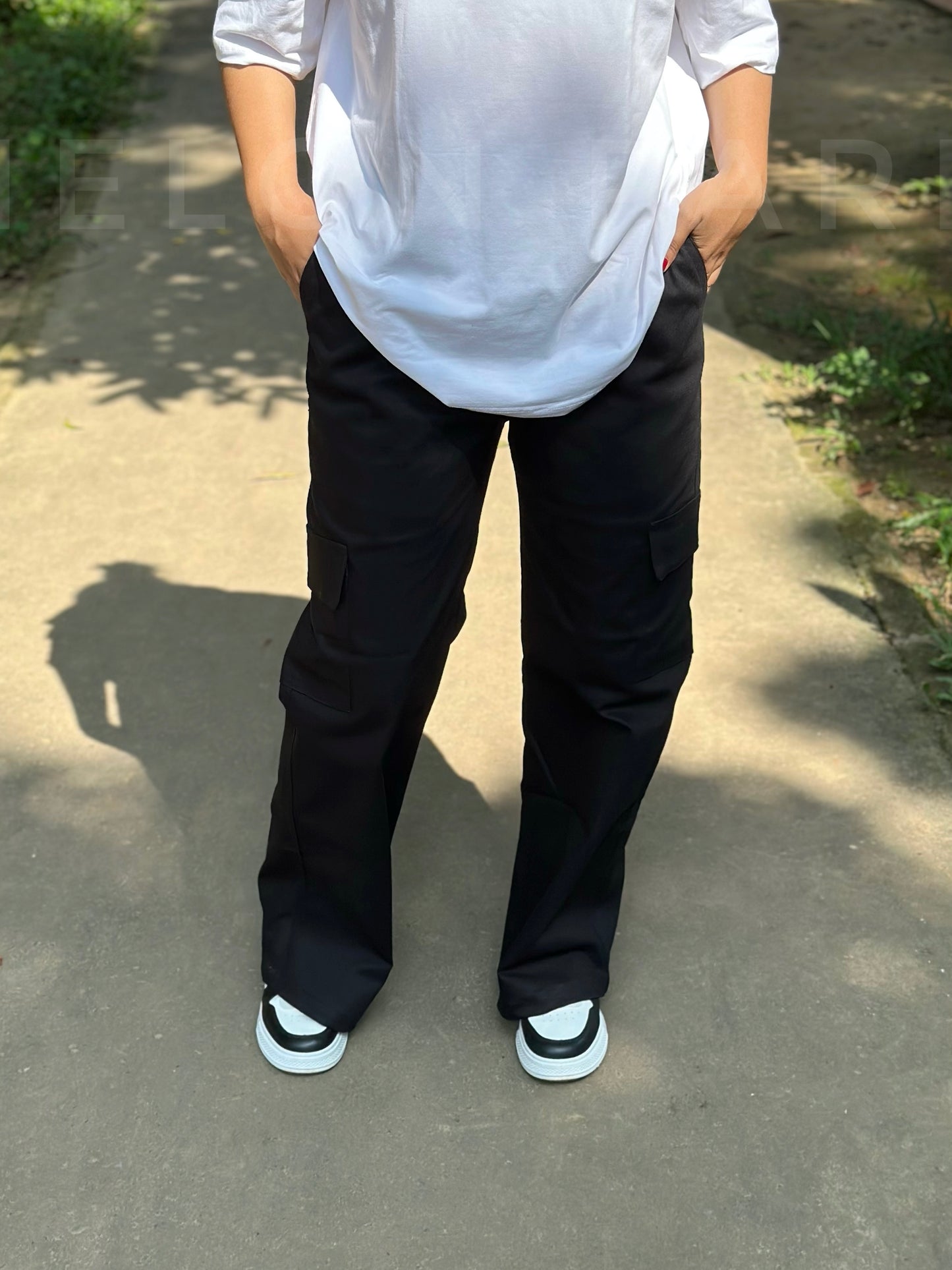 Women Black Gabardine 6 Pocket Cargo Pant