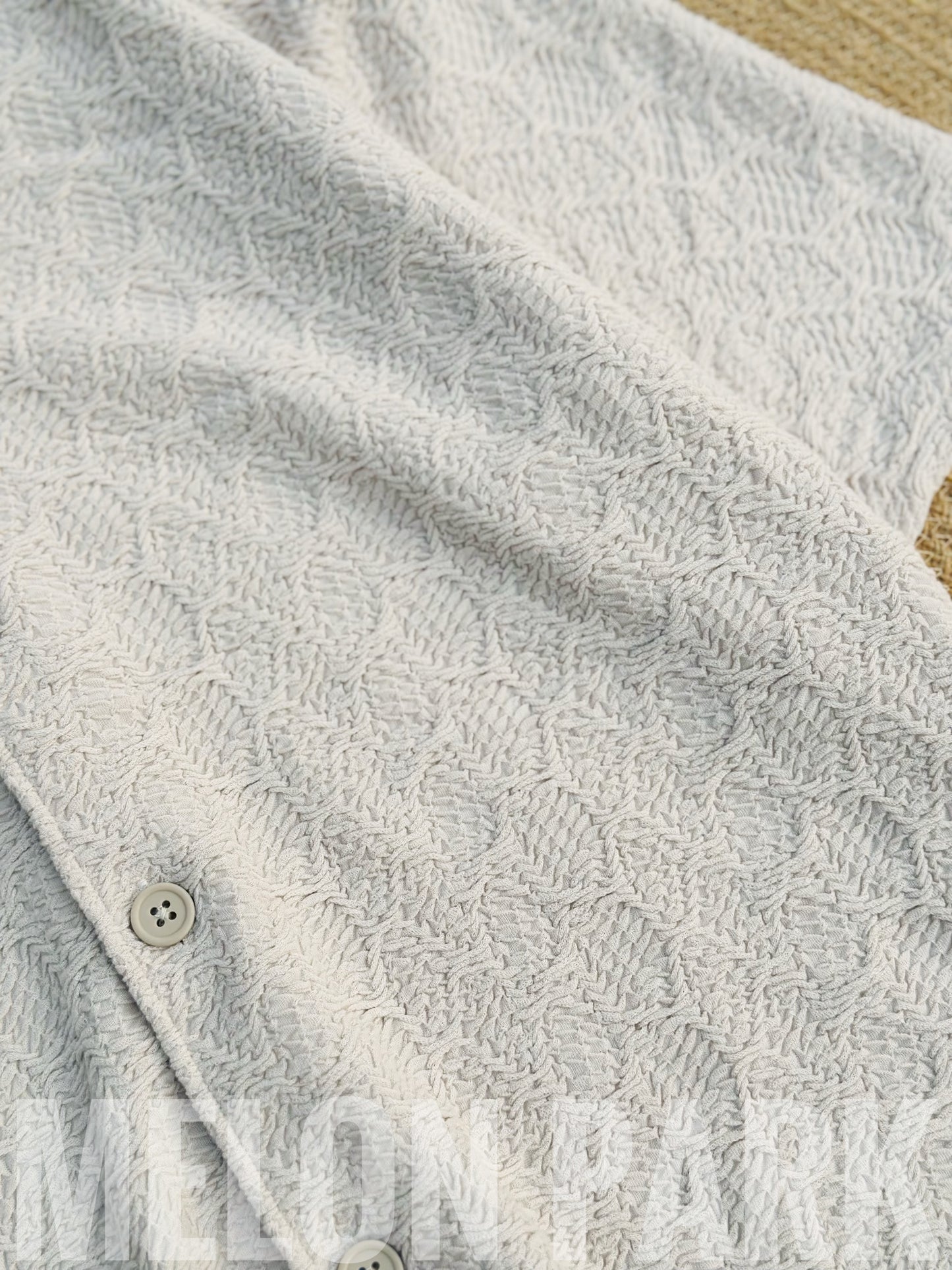Off-white Cloudy Textured Dropshoulder Cuban