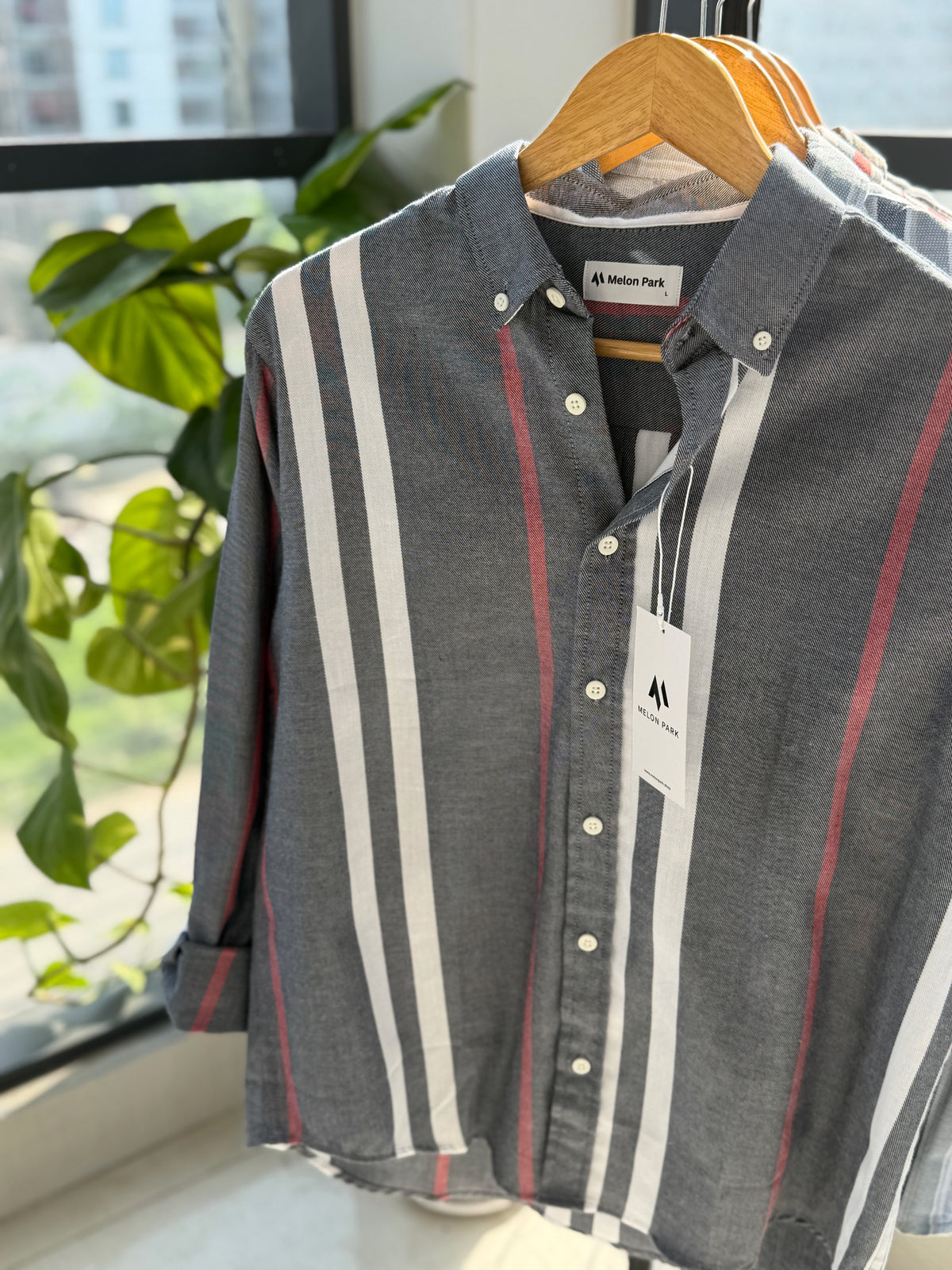 Gentle stripe shirt - Charcoal Crest