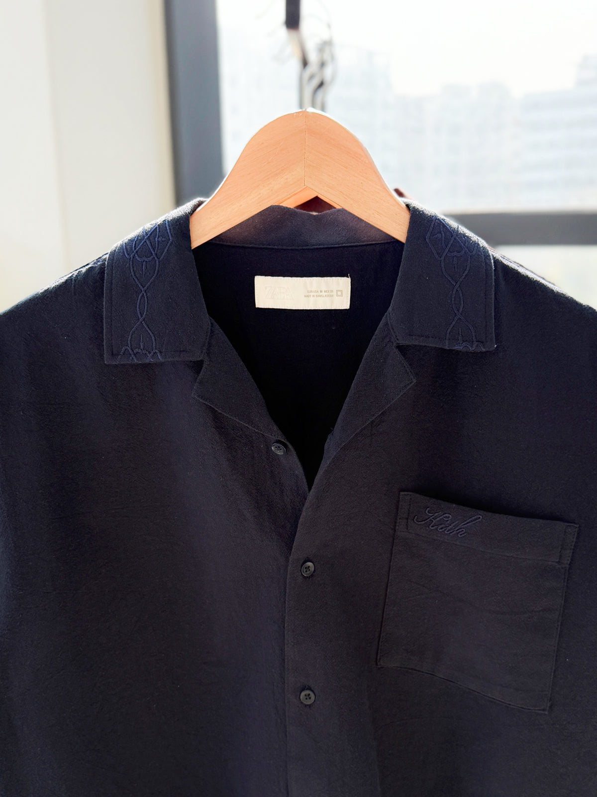 Embroidery Boxy Drop-shoulder shirt - Navy Blue