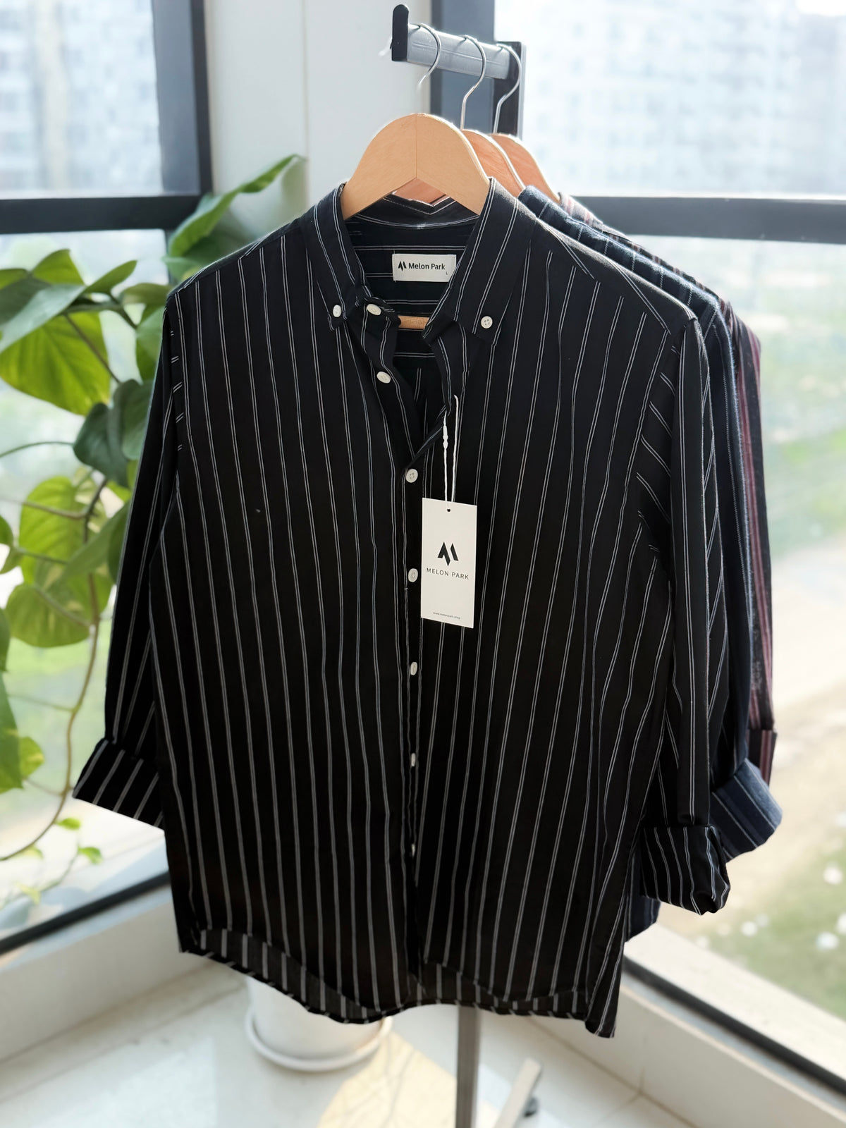 Gentle stripe shirt - Black stripe