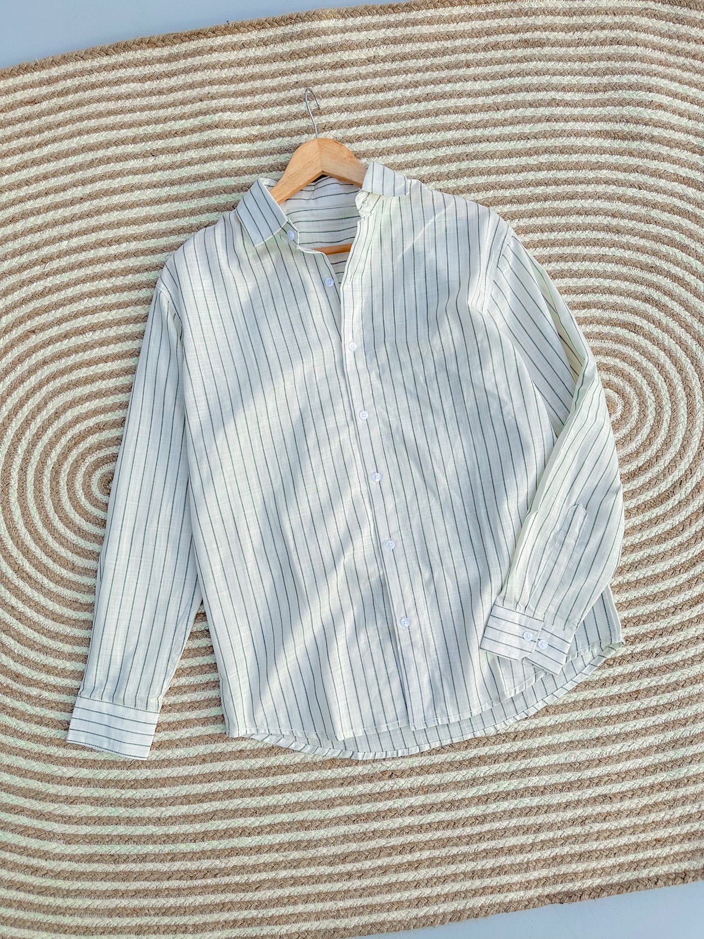 Gentle stripe shirt - White with Green | FS104