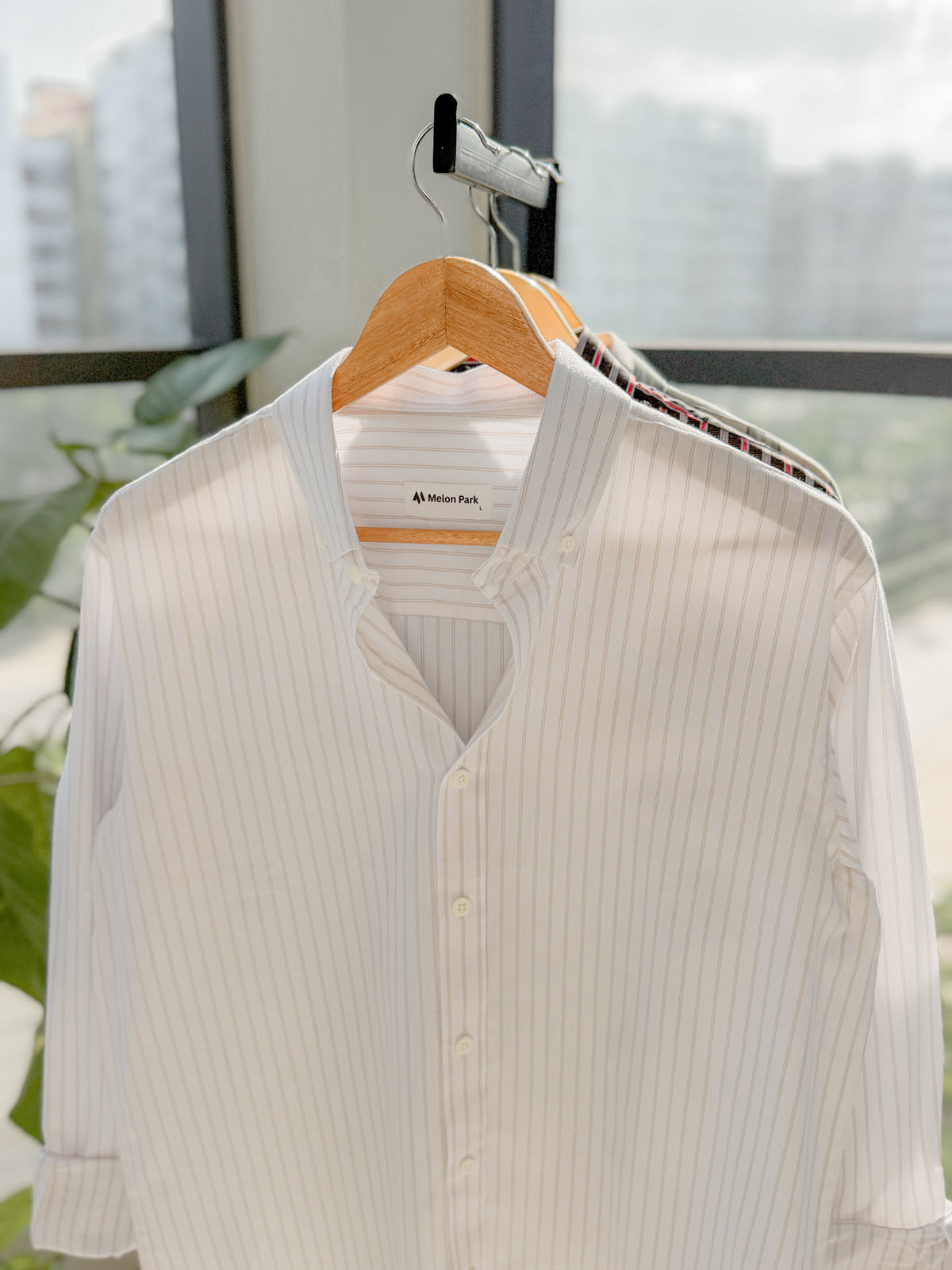 Gentle stripe shirt - Soft Bean