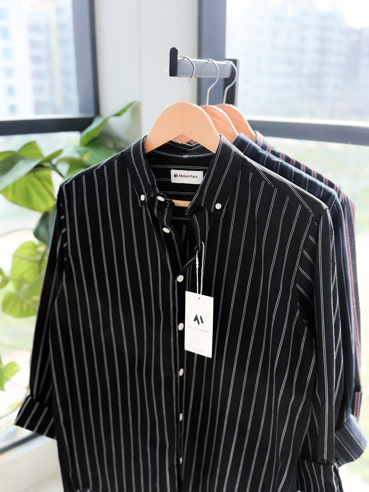 Gentle stripe shirt - Black stripe