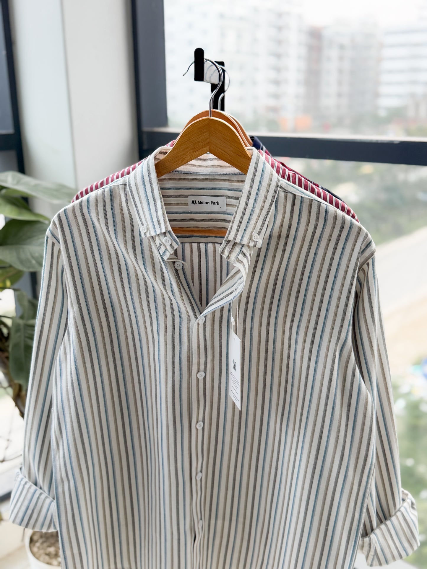 Gentle stripe shirt - Taupe & Teal Line