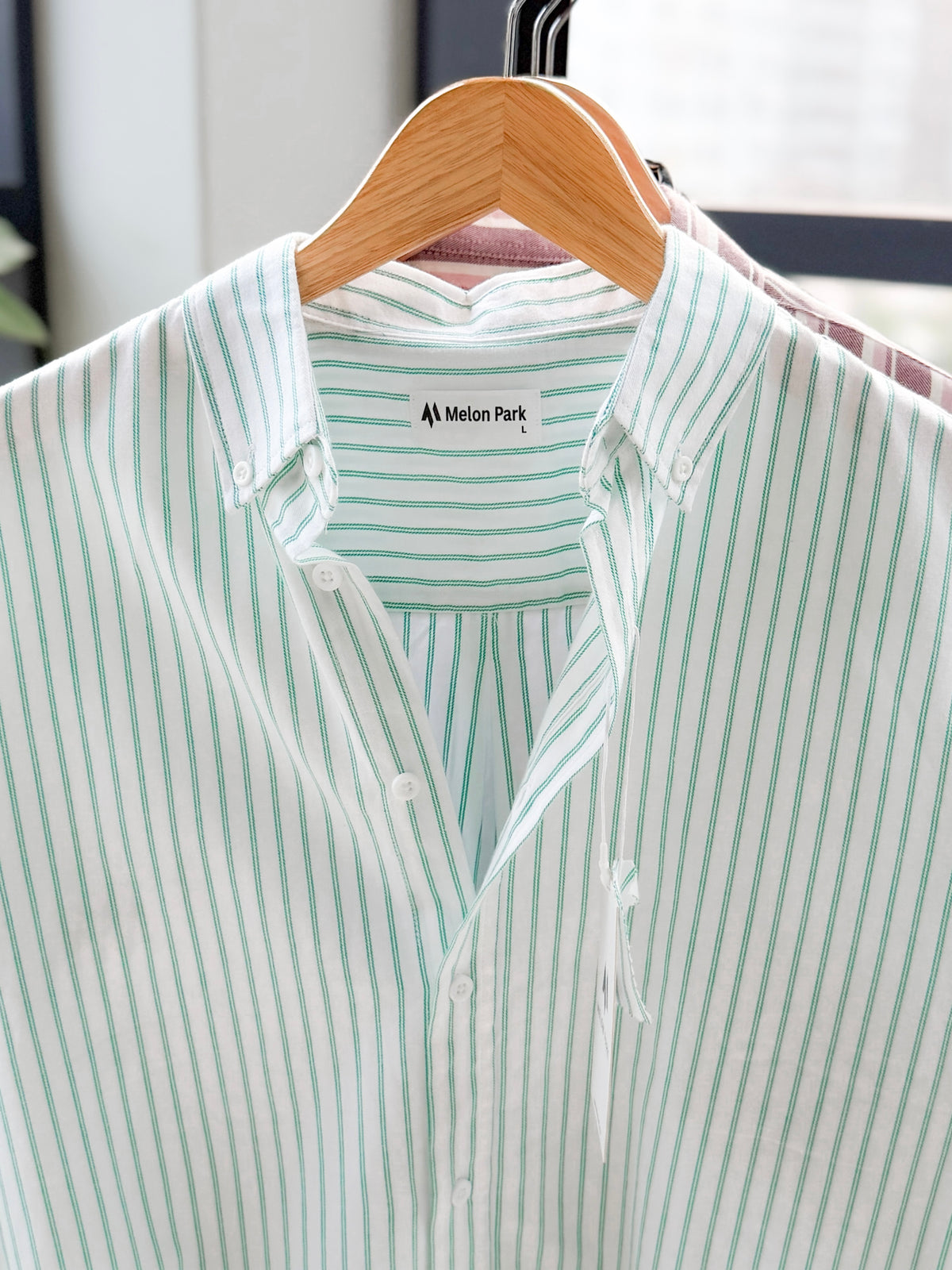 Gentle stripe shirt - White & Green stripe