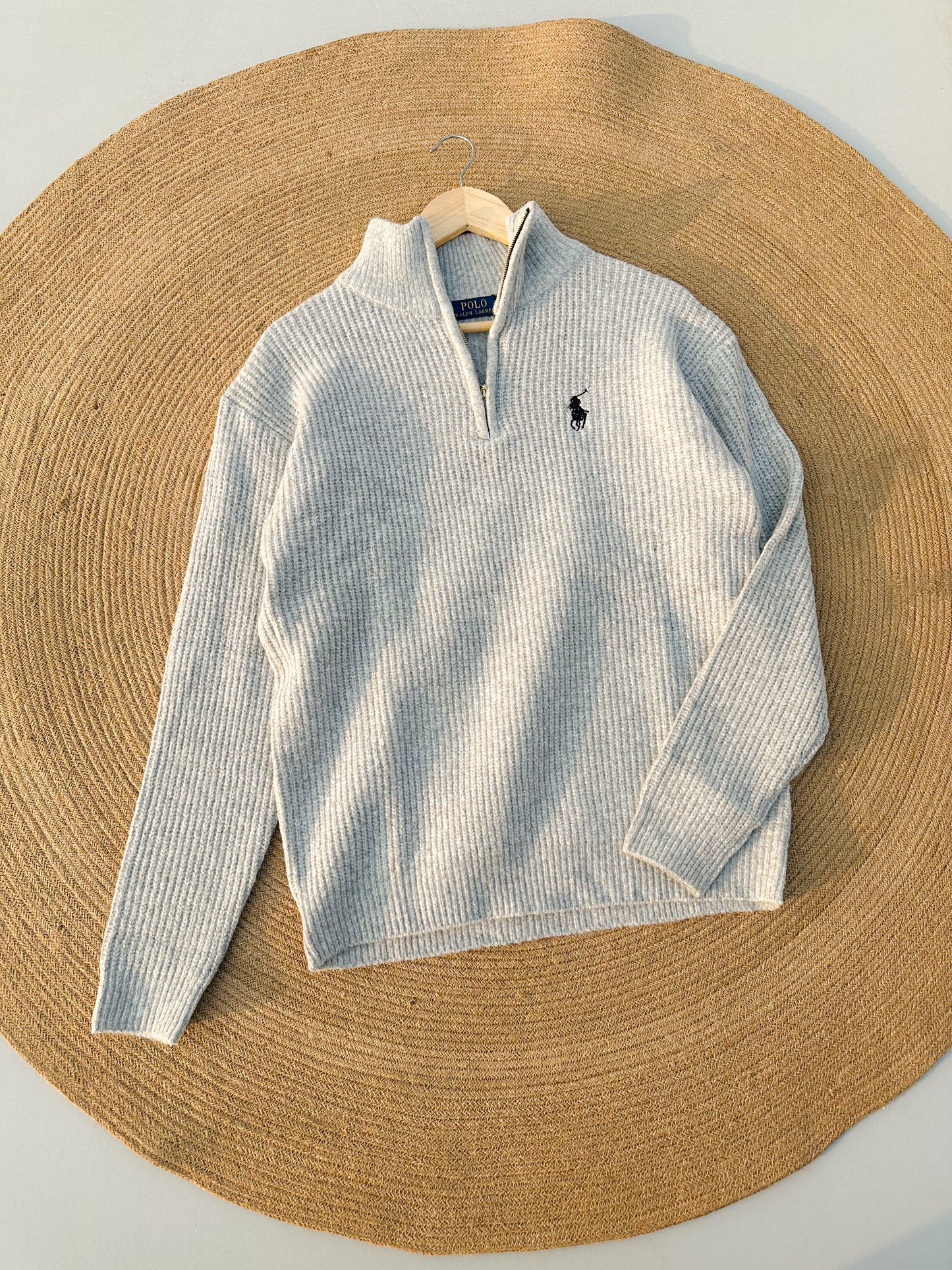 Cozy knitted Sweater - Soft Grey