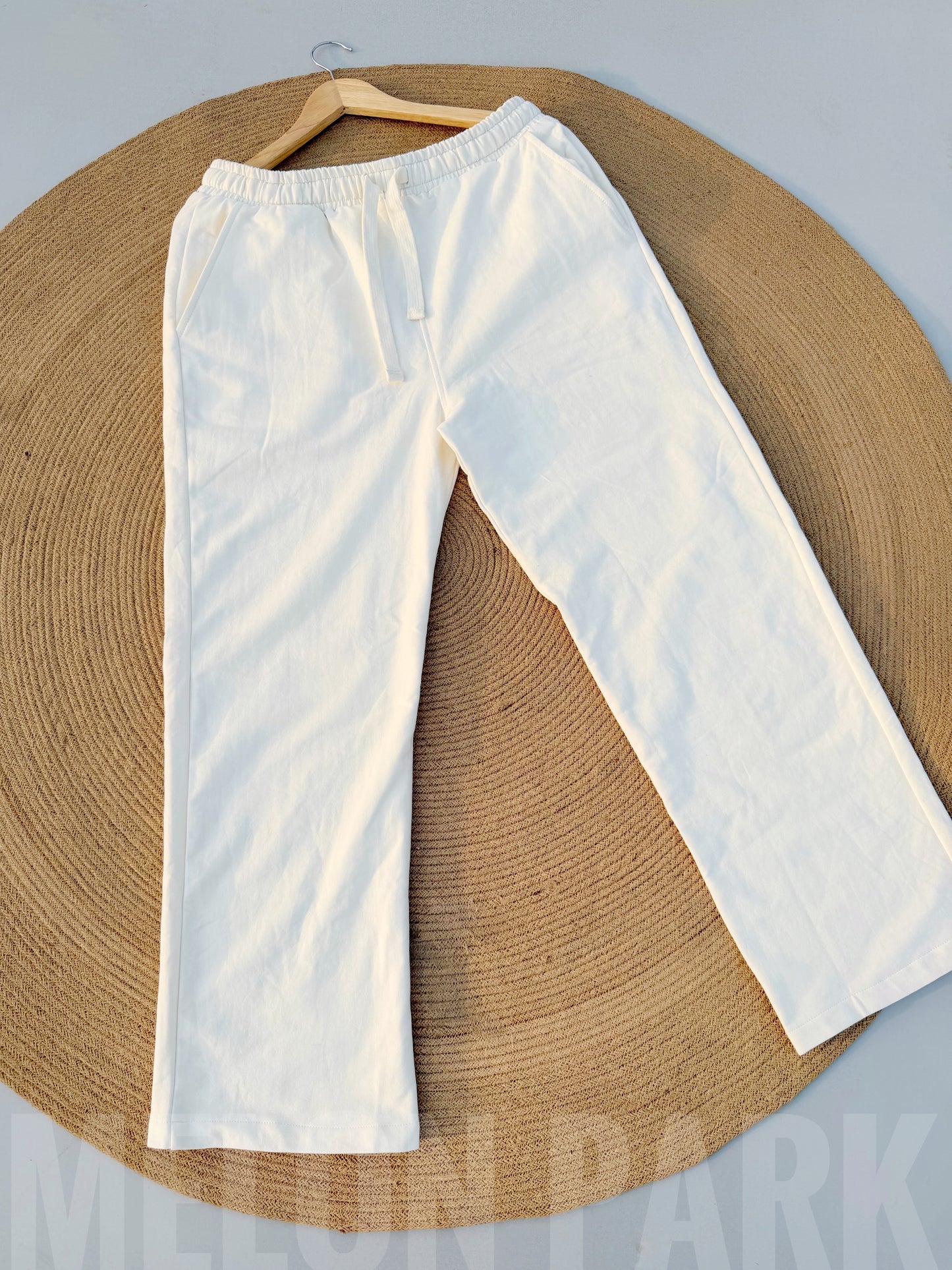Signature Sweat-pant - Off White