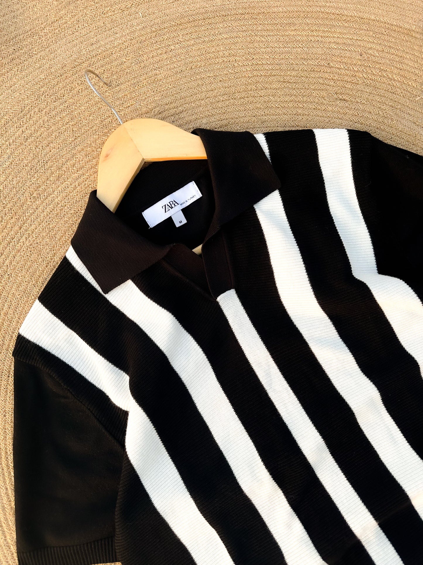 Executive Knitted Polo - Black with White