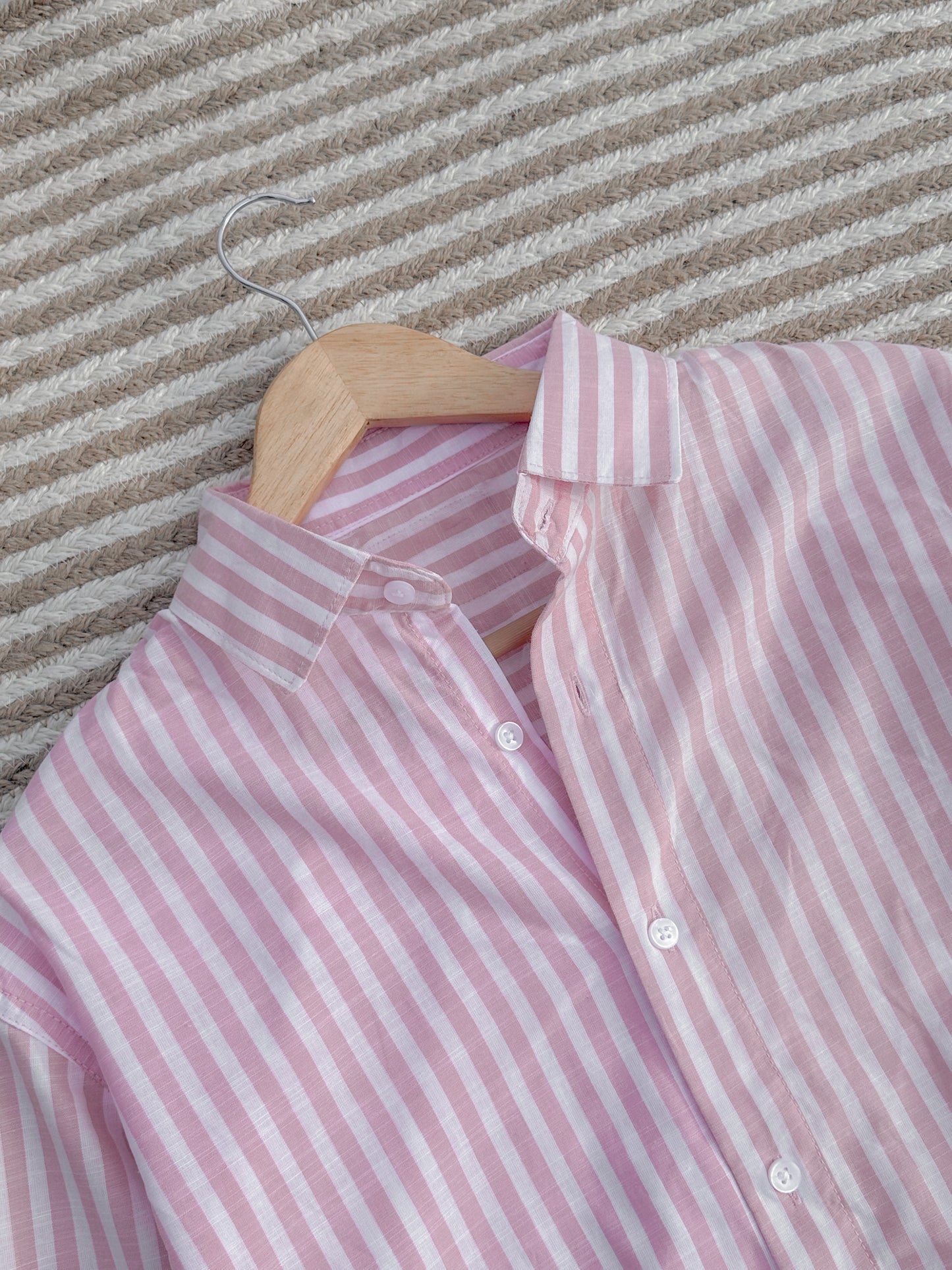 Gentle stripe shirt - Pink with White | FS101