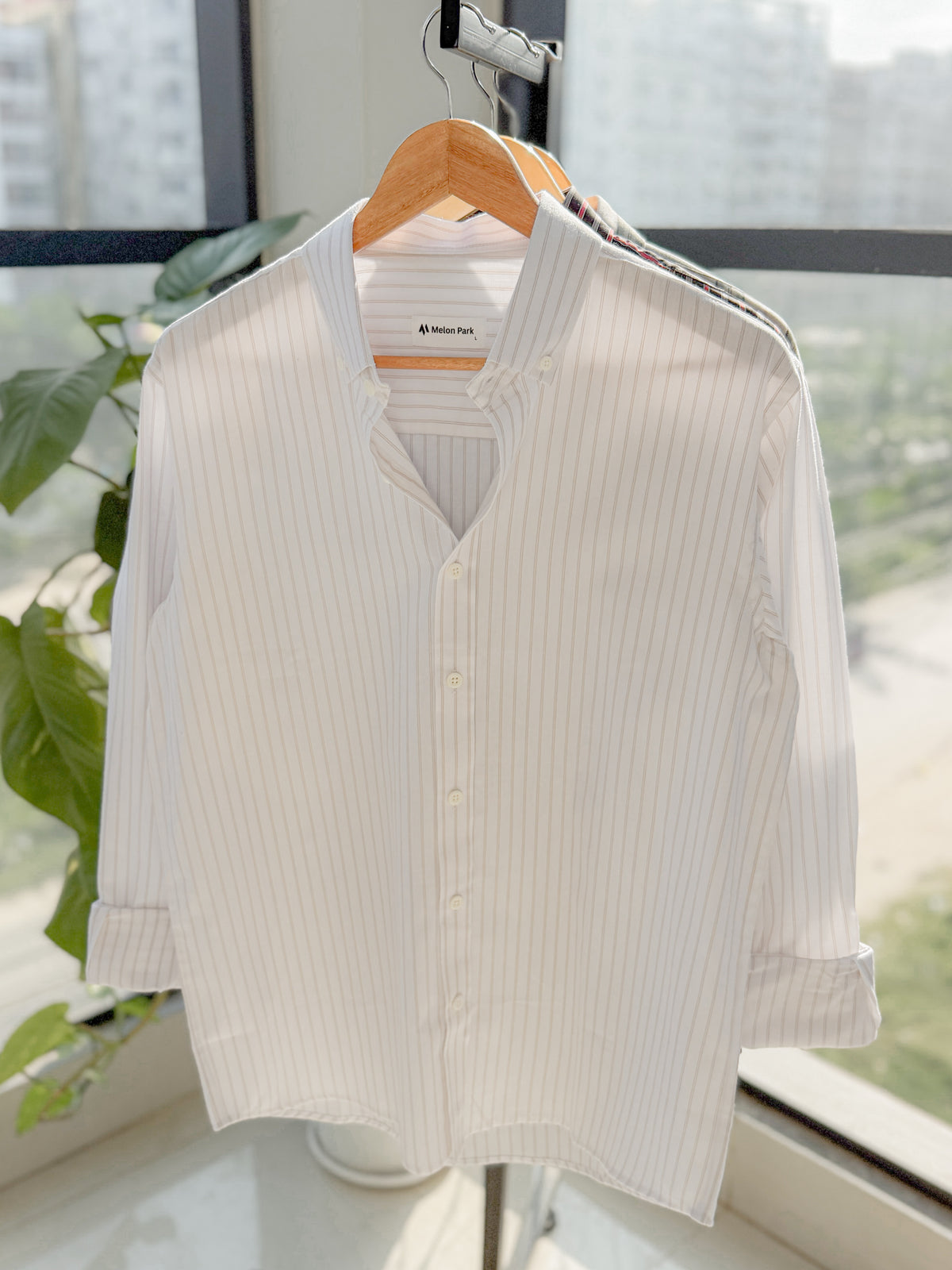 Gentle stripe shirt - Soft Bean