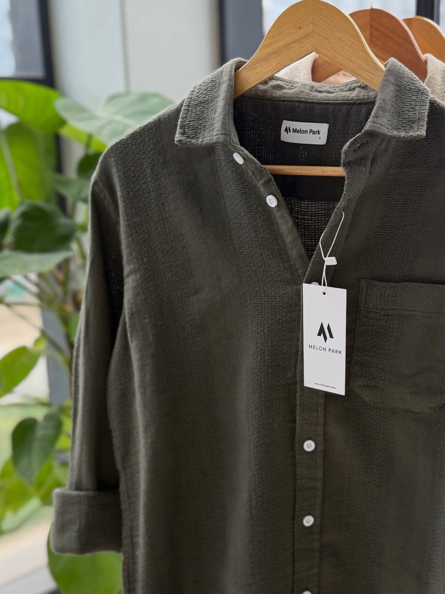 Crafted Dropshoulder Shirt - Olive