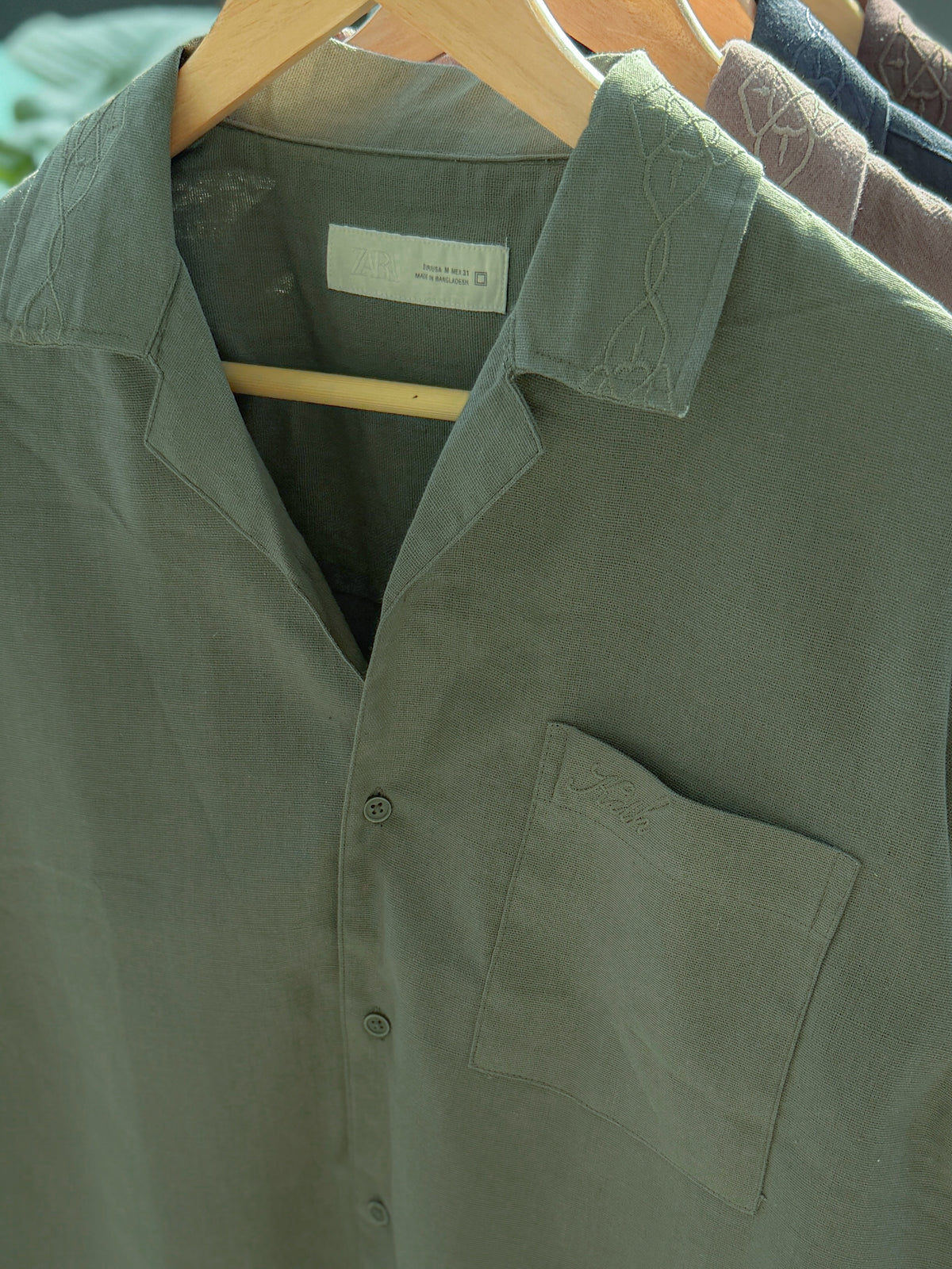 Embroidery Boxy Drop-shoulder shirt - Olive