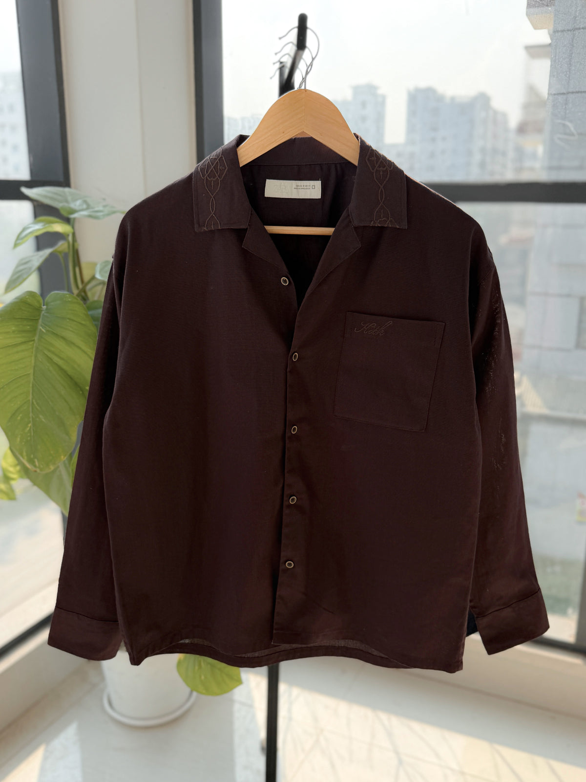 Embroidery Boxy Drop-shoulder shirt - Chocolate