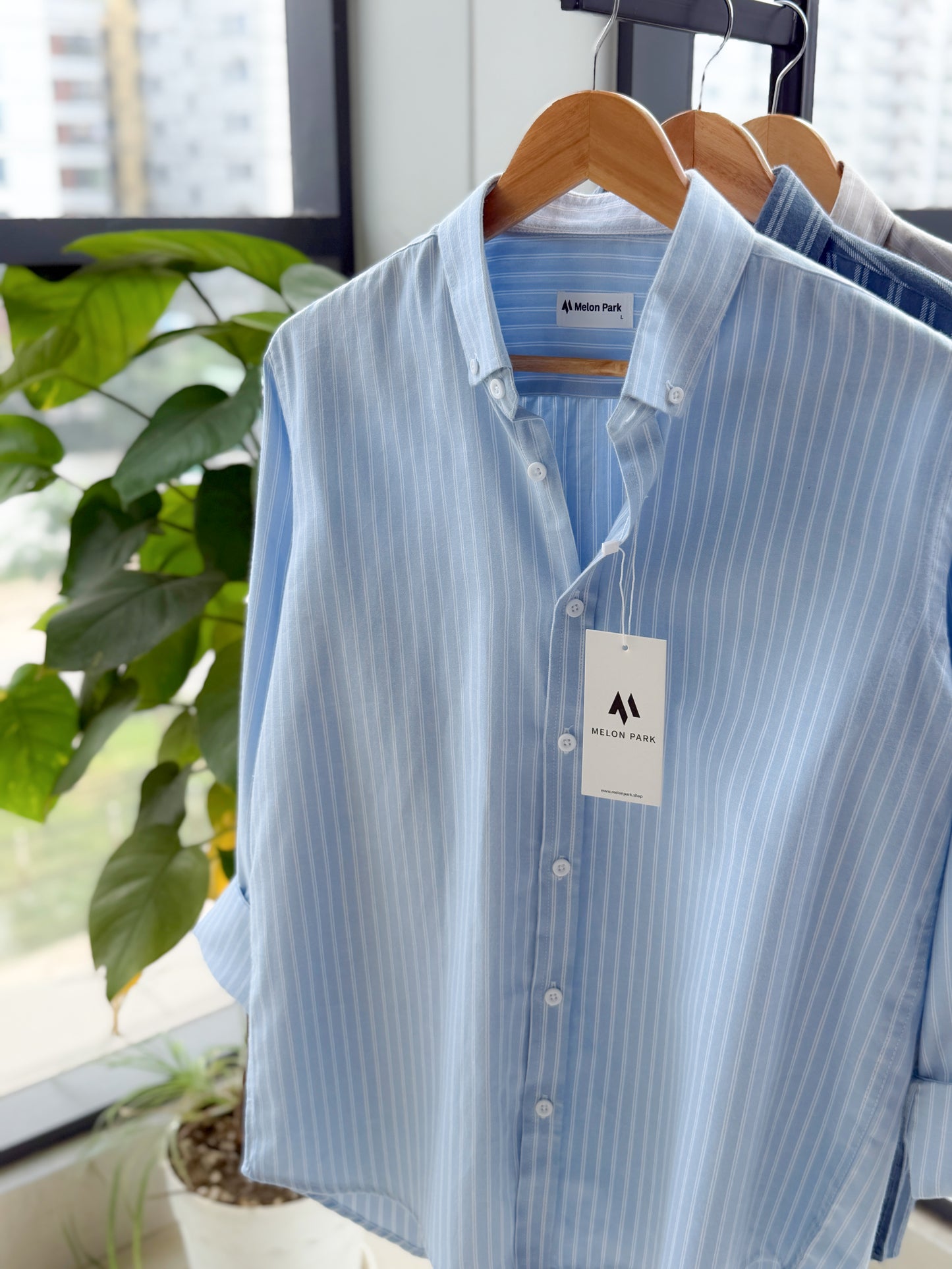 Gentle stripe shirt - Minimalist Sky