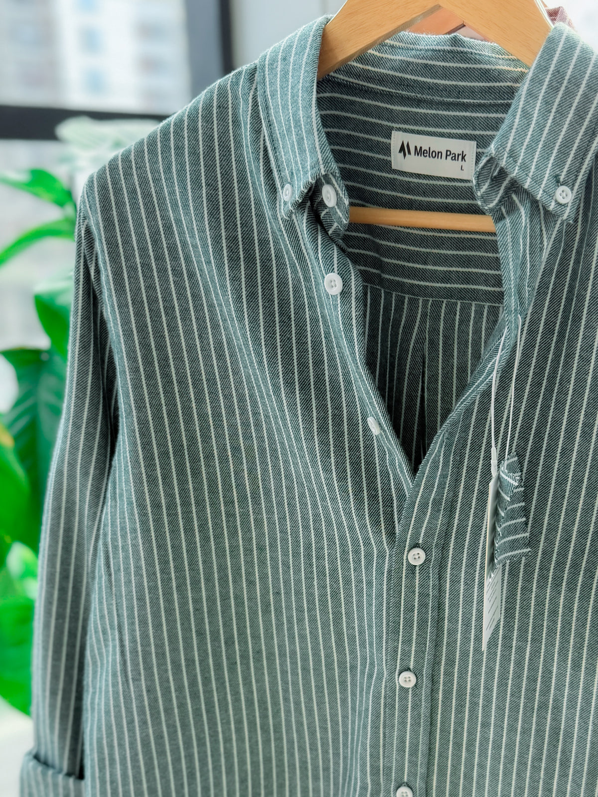 Gentle stripe shirt - Sage Frost