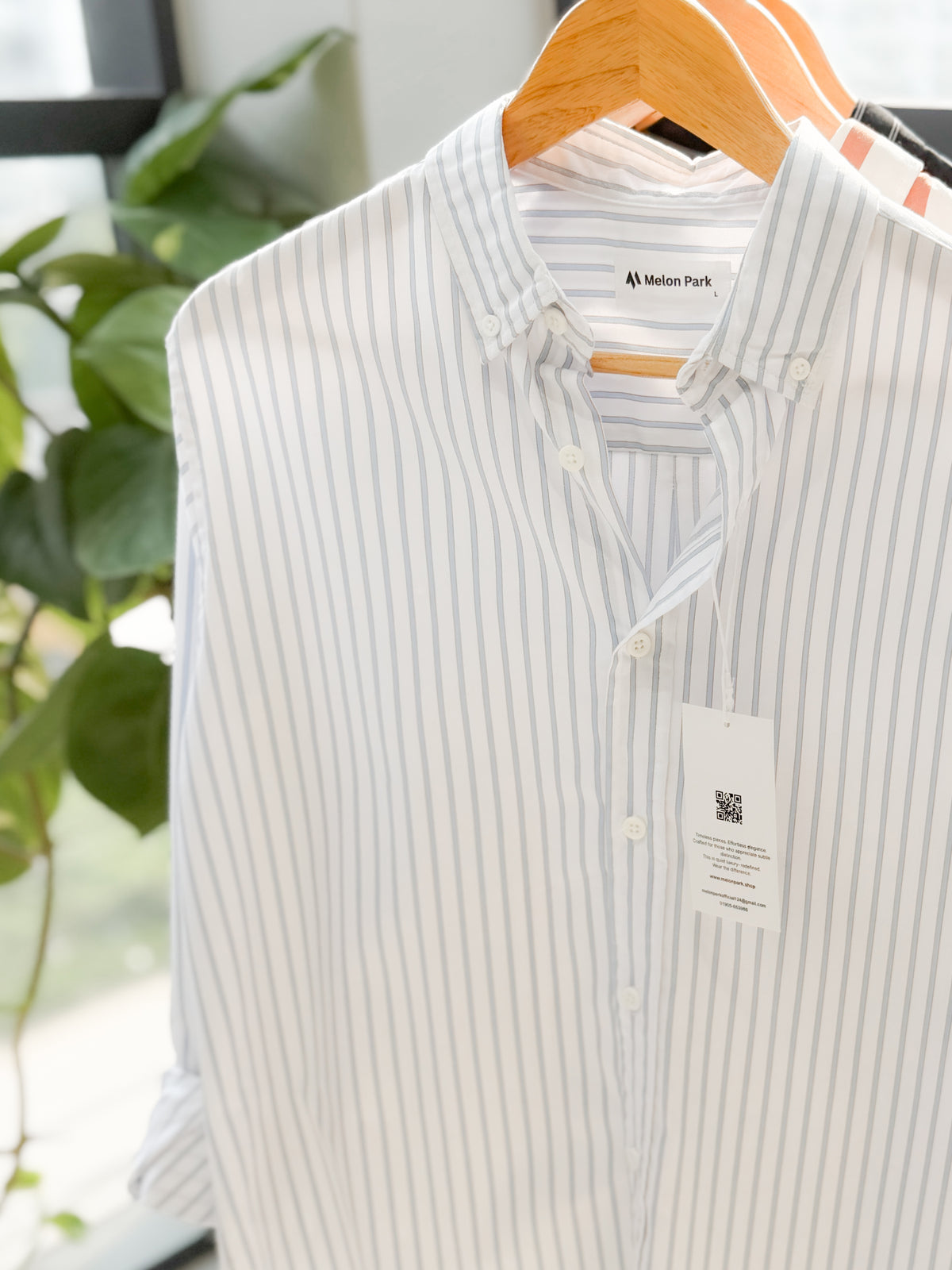 Gentle stripe shirt - White with Blue stripe