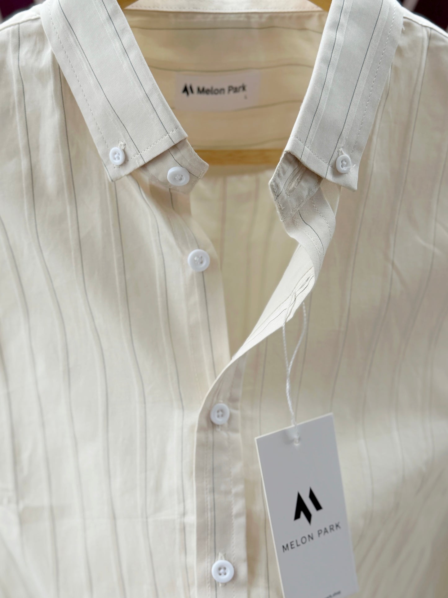Gentle stripe shirt - Cream with Green pinstripe