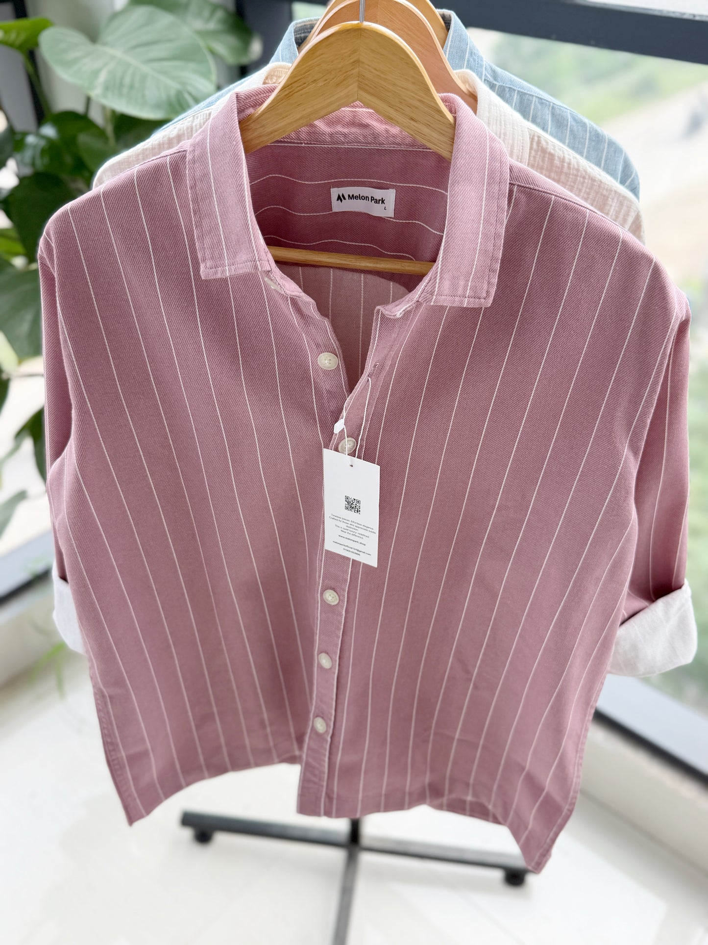 Gentle stripe Drop-shoulder shirt - Mauve stripe