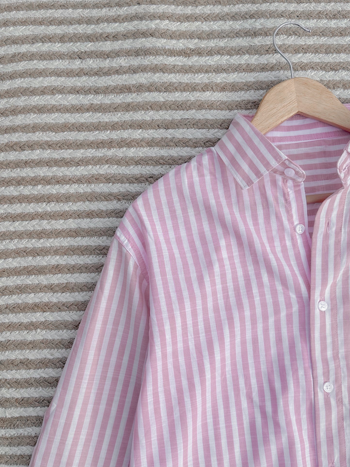 Gentle stripe shirt - Pink with White | FS101