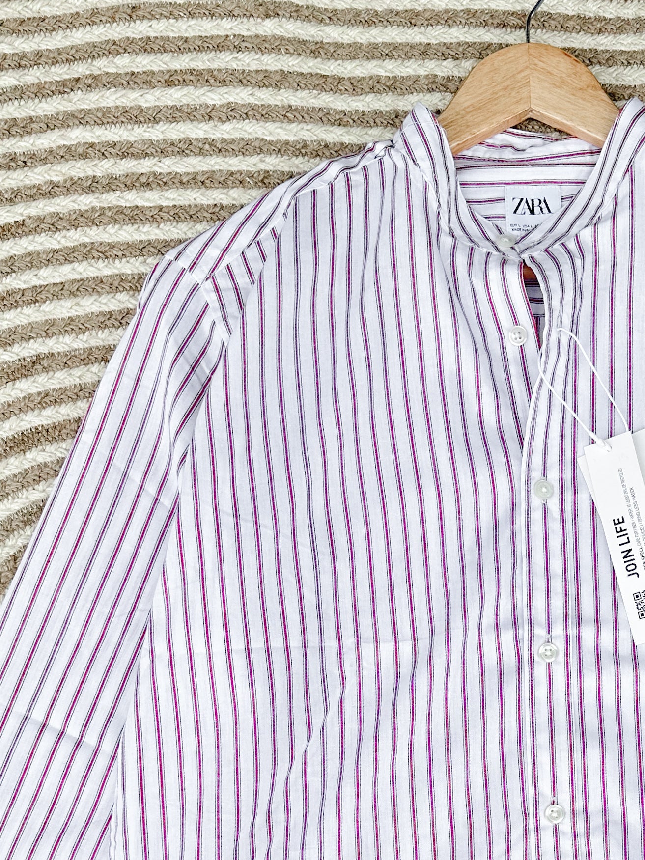 Band Collar Shirt - White with Red stripe