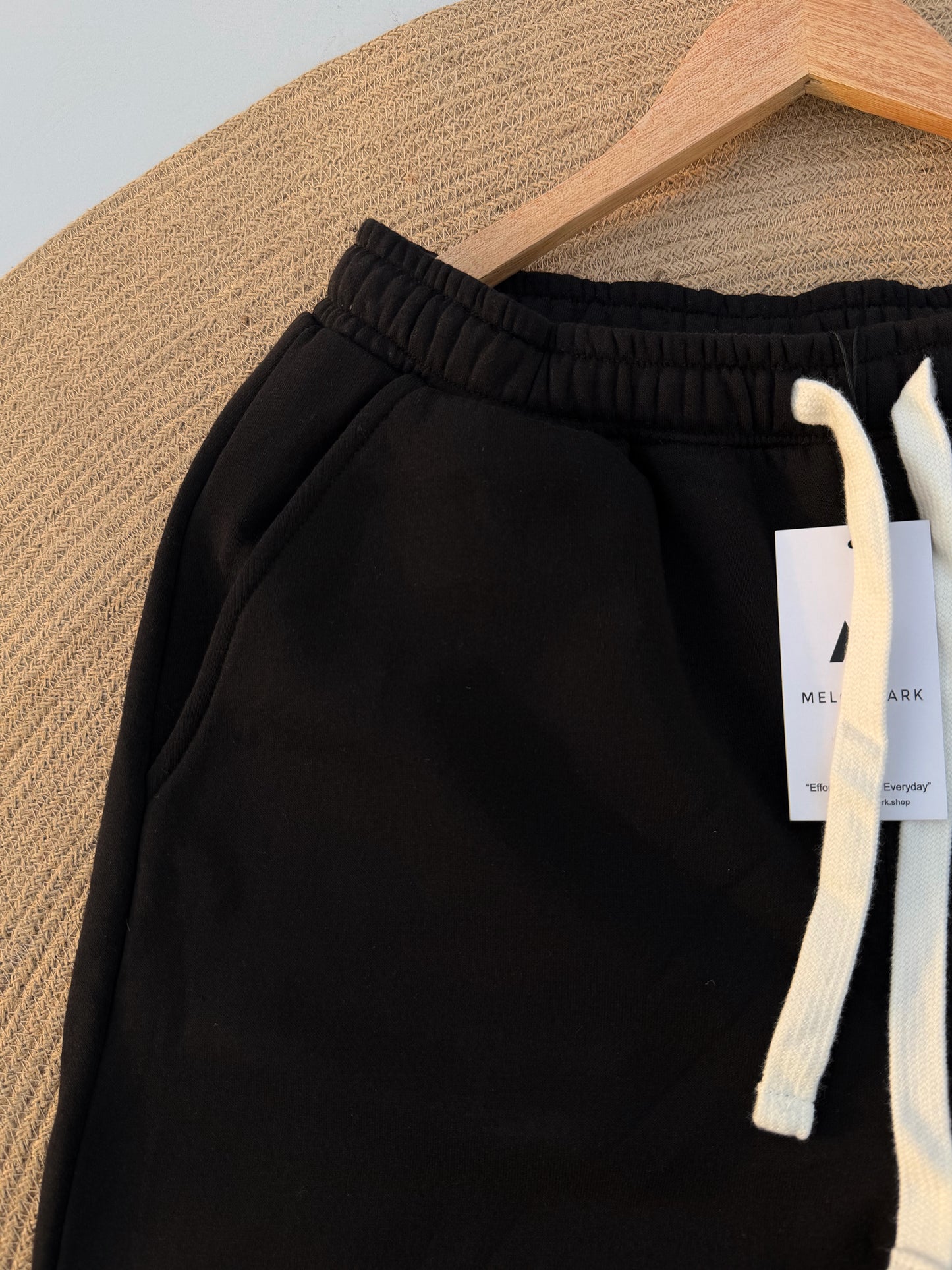 Signature Sweat-pant - Black