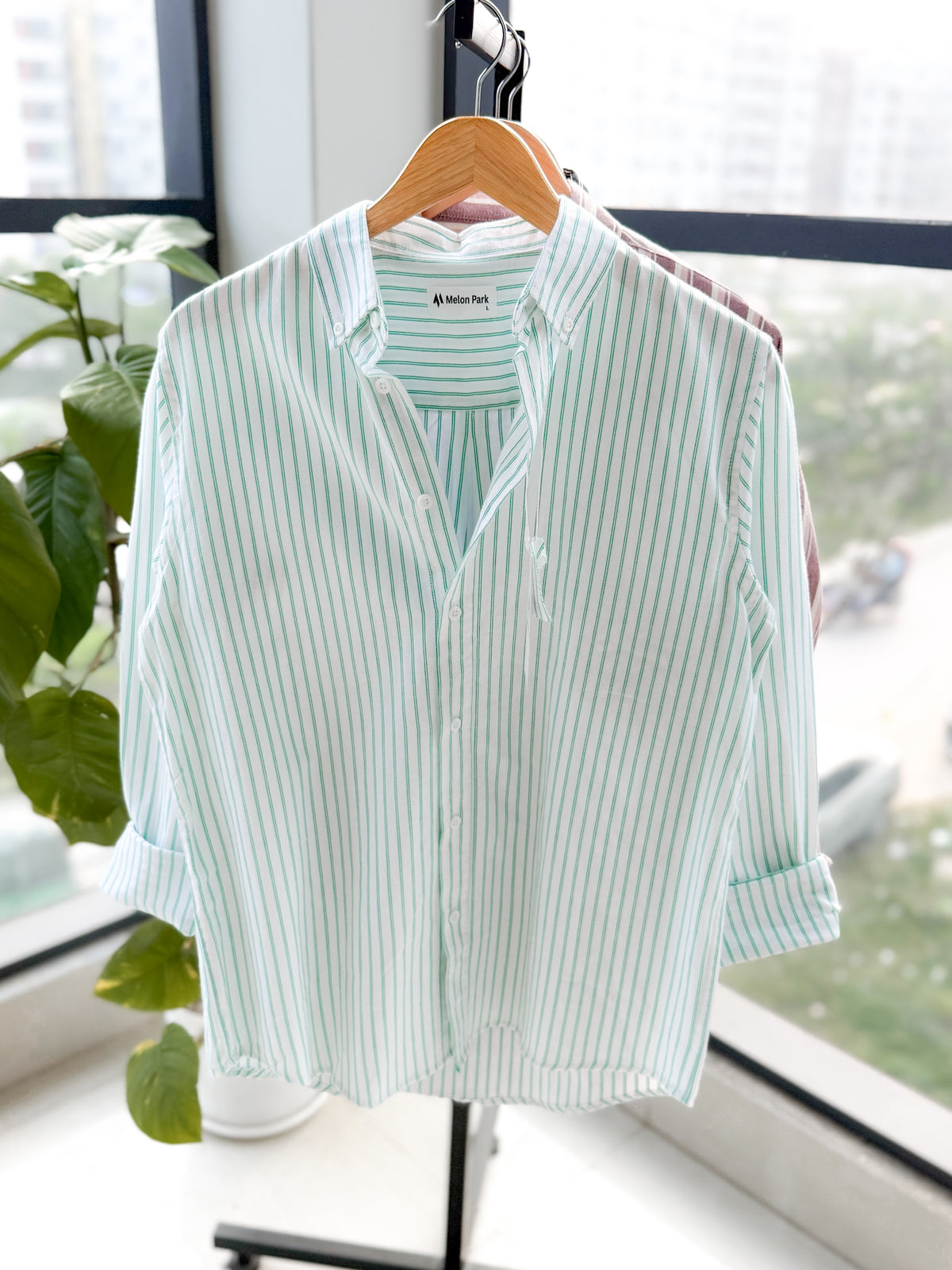 Gentle stripe shirt - White & Green stripe