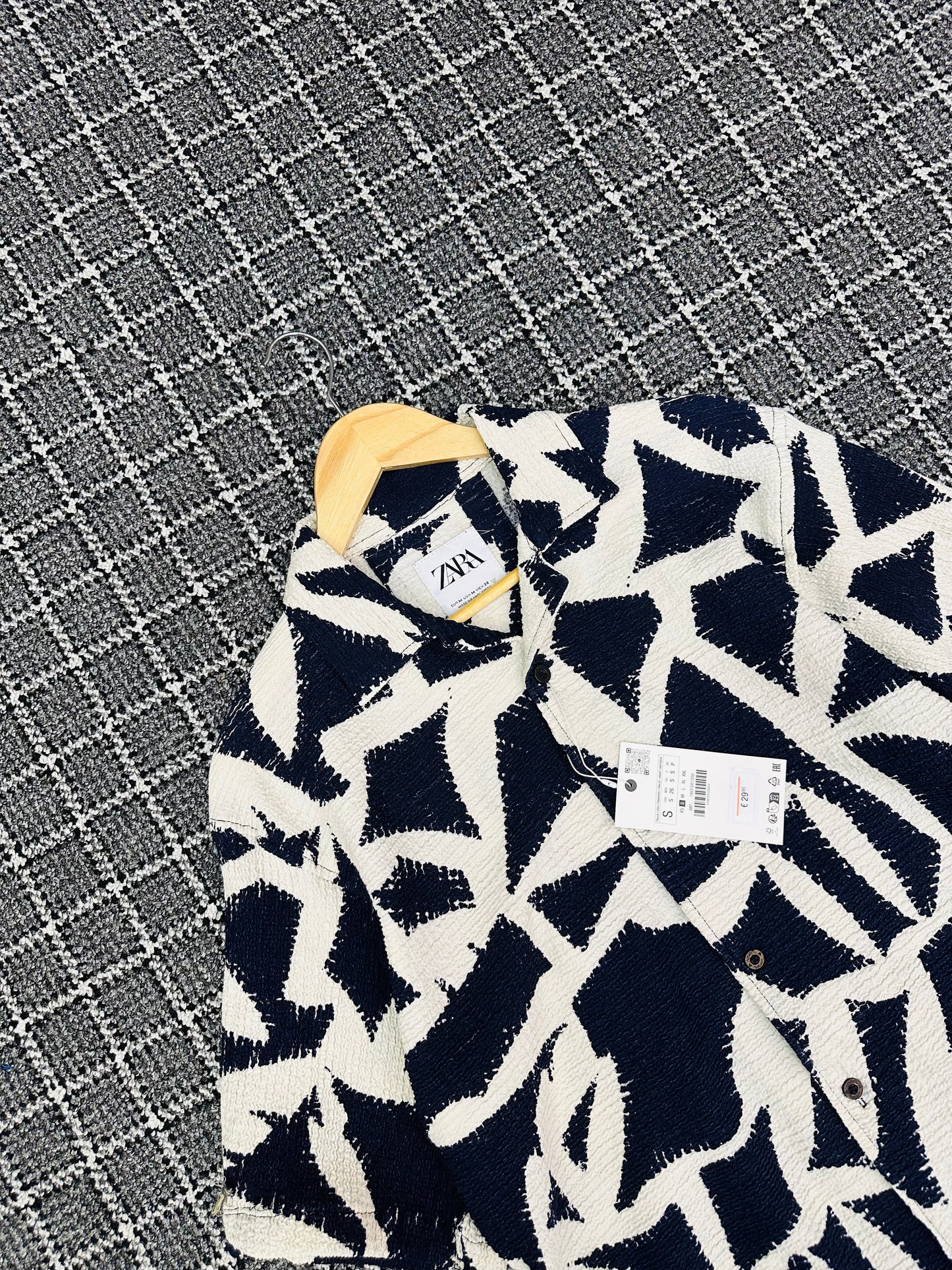 Cuban half shirt - Abstract textured