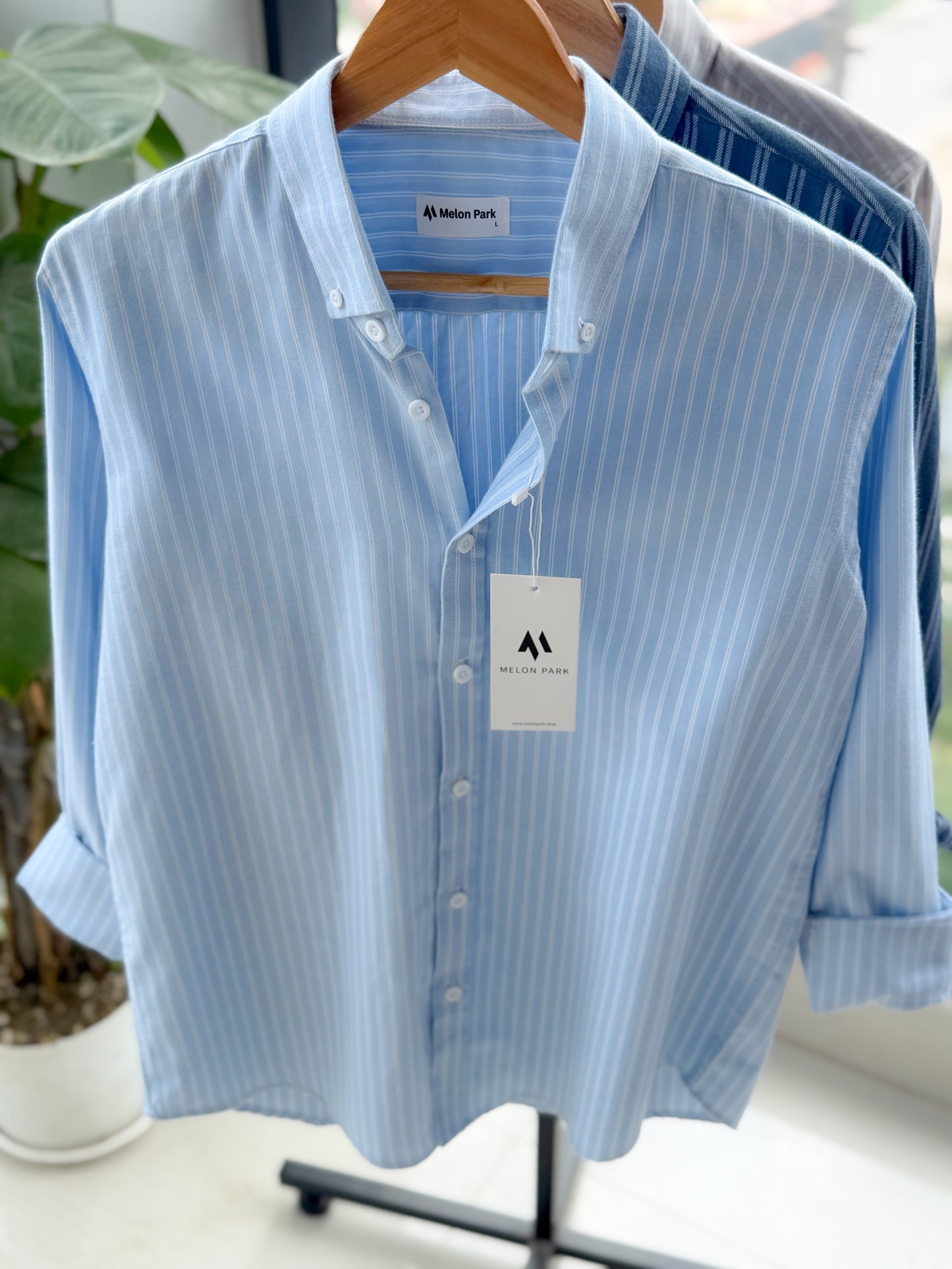 Gentle stripe shirt - Minimalist Sky