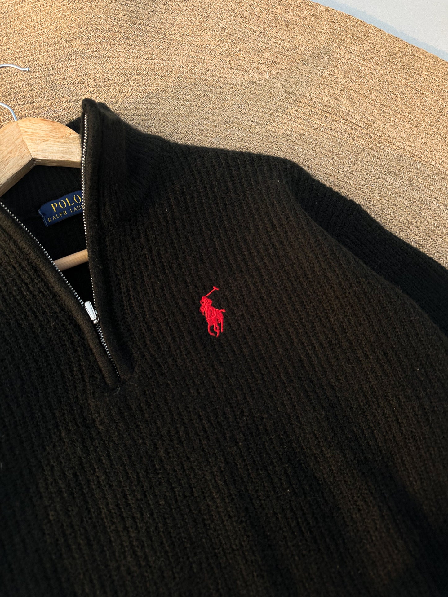 Cozy knitted Sweater - Black