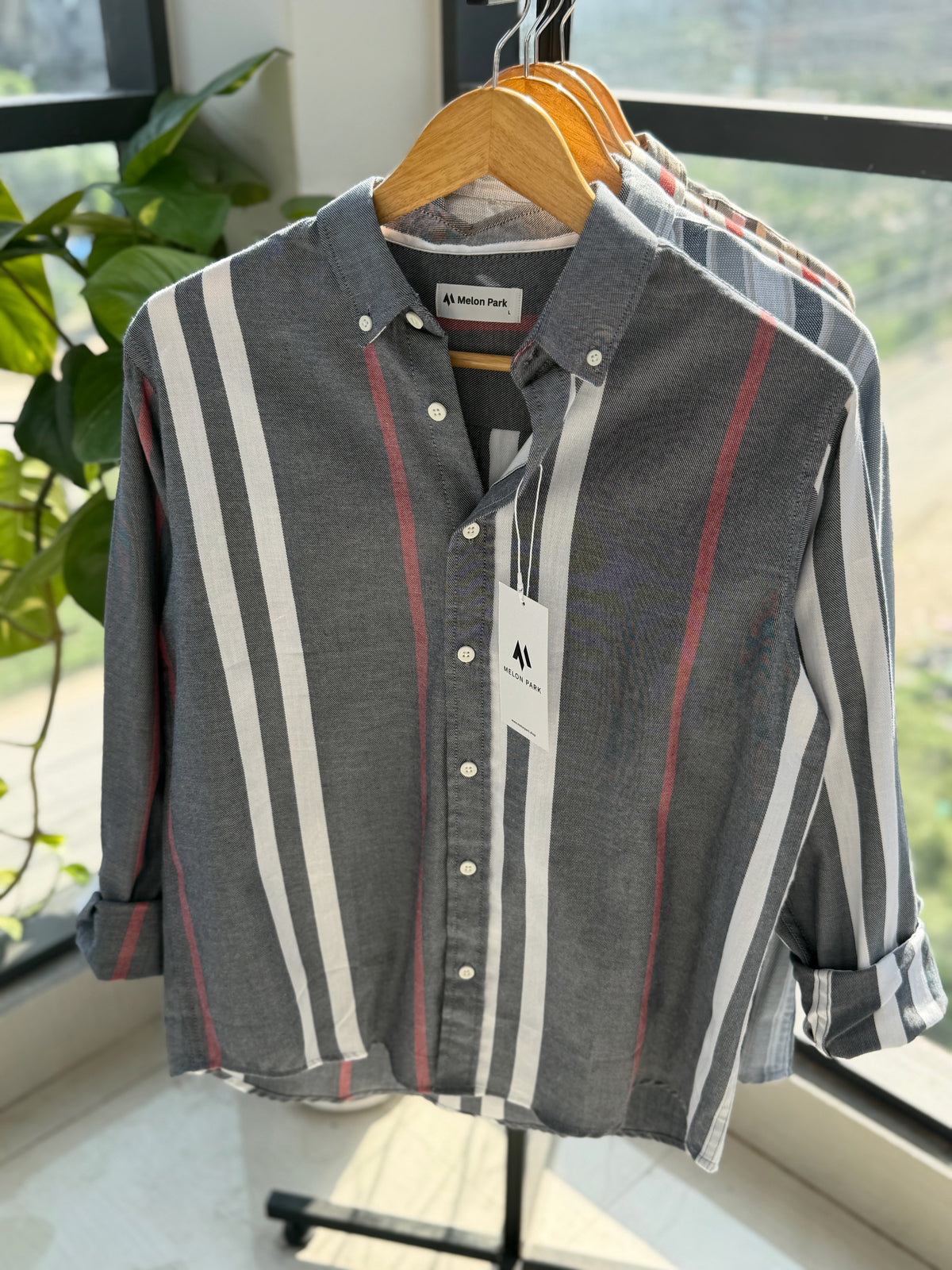 Gentle stripe shirt - Charcoal Crest