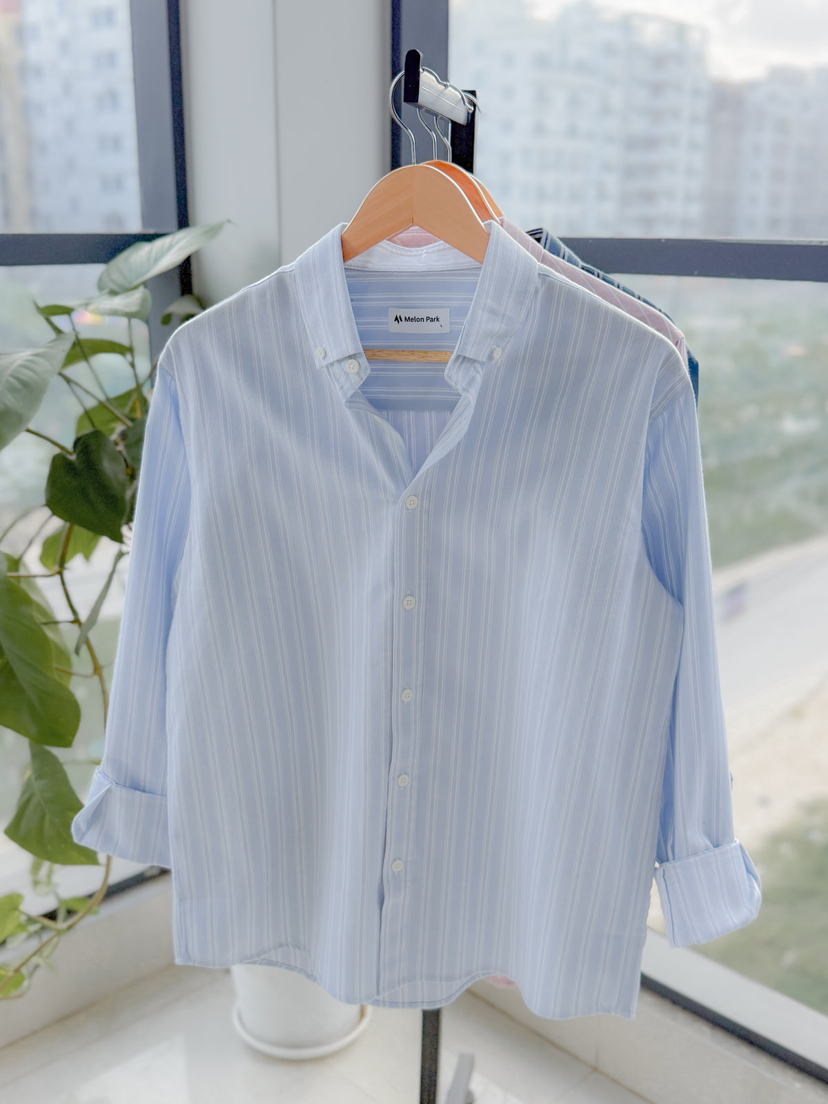 Gentle stripe shirt - Skyward Pinstripe
