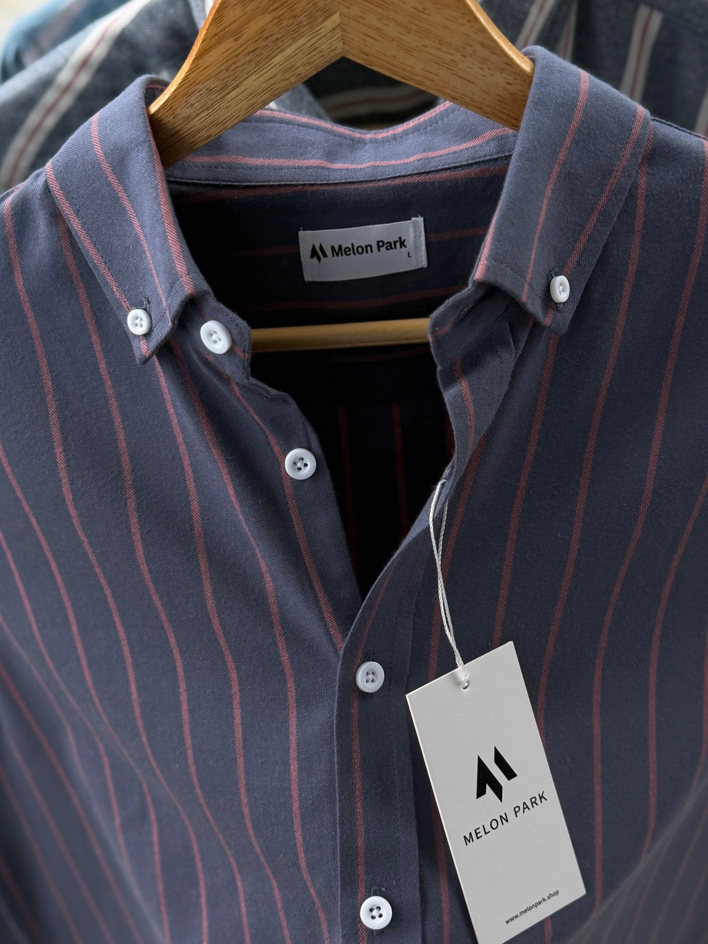 Gentle stripe shirt - Midnight Crimson