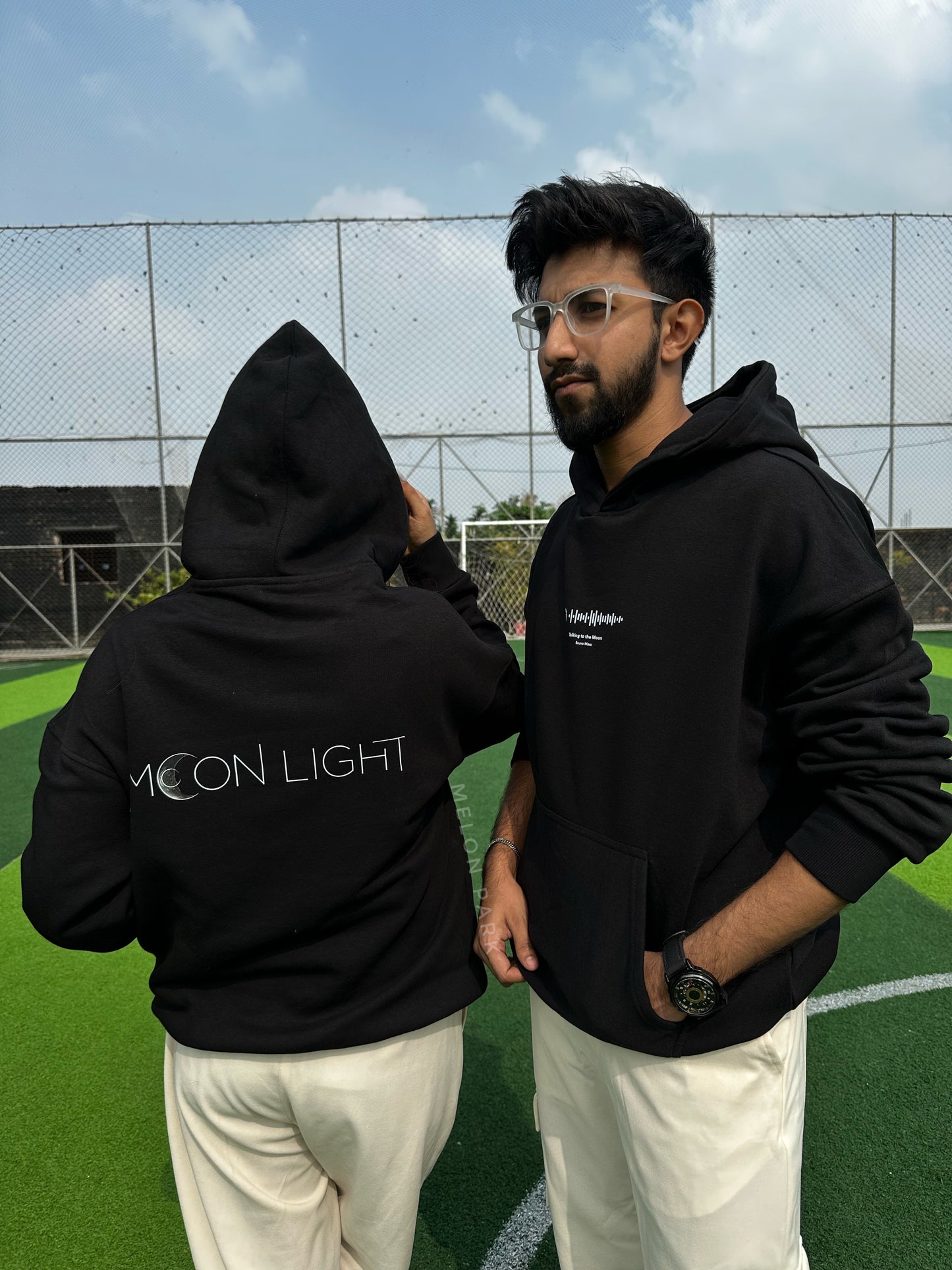 Men Black Moonlight Printed Dropshoulder Hoodie